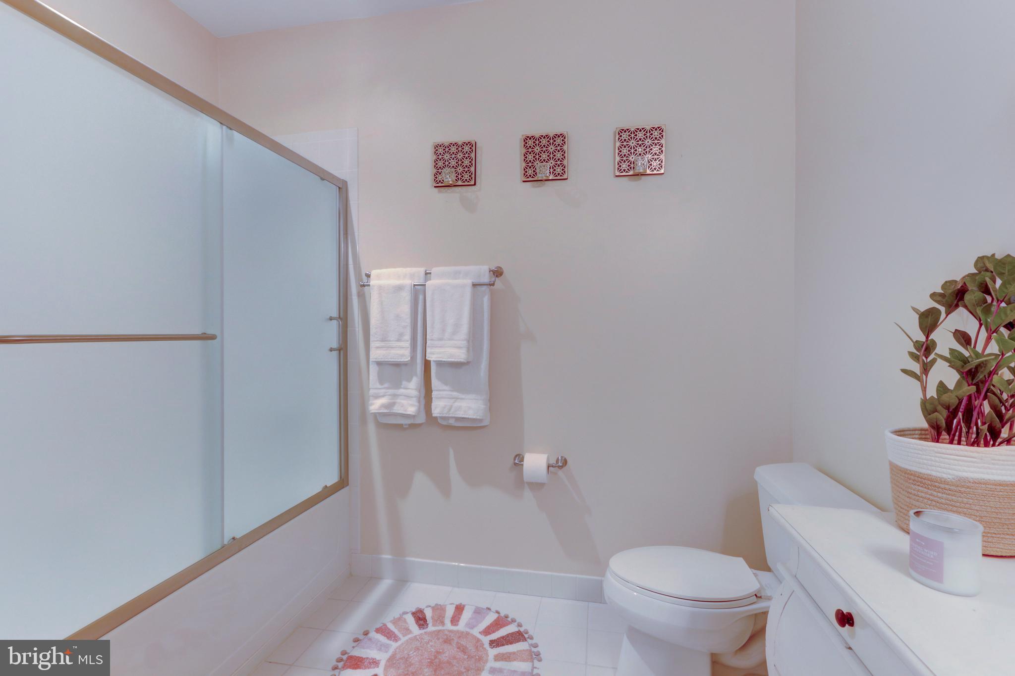 THE GRANDE AT RIVERVIEW - Residential