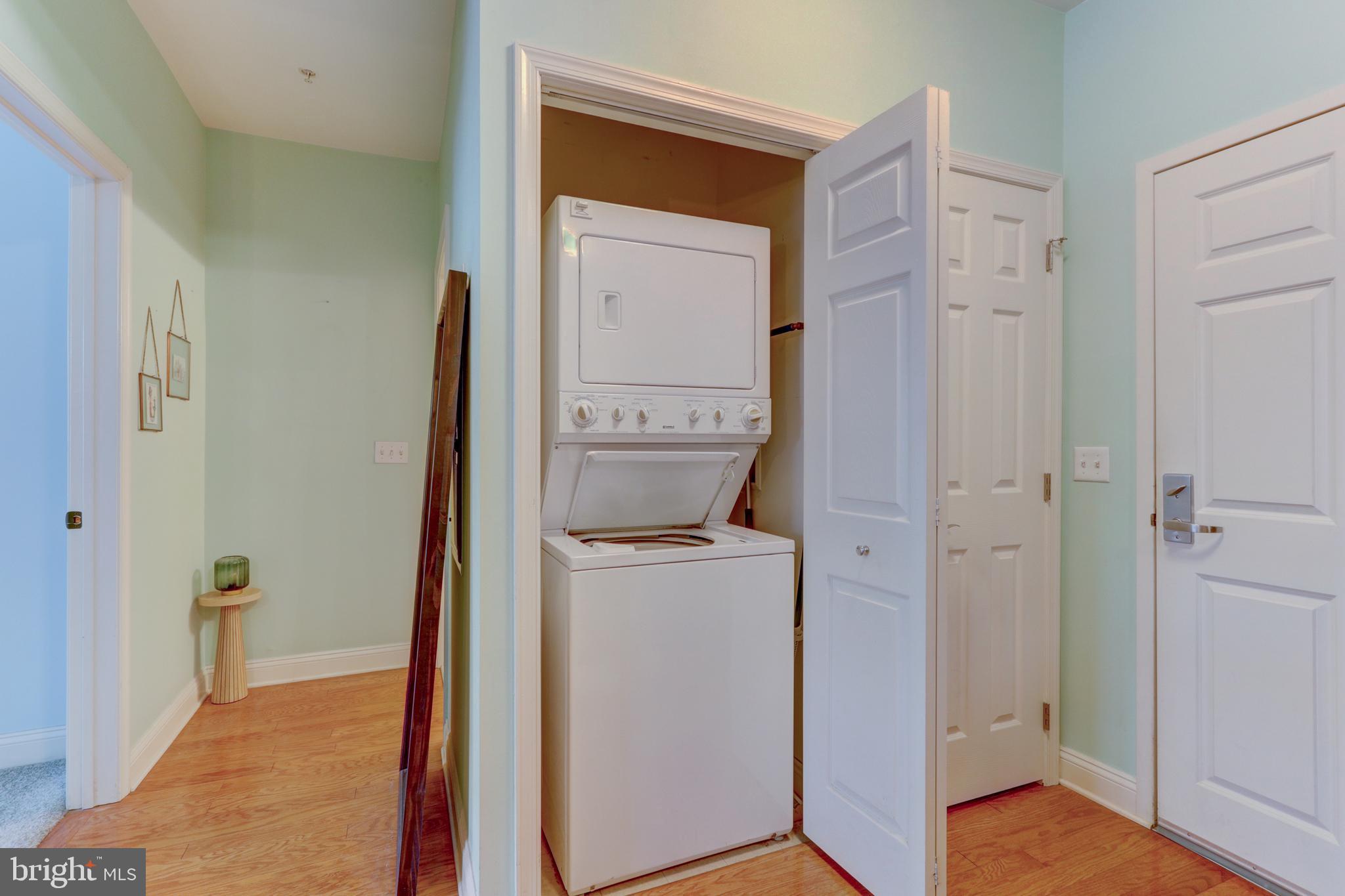 THE GRANDE AT RIVERVIEW - Residential