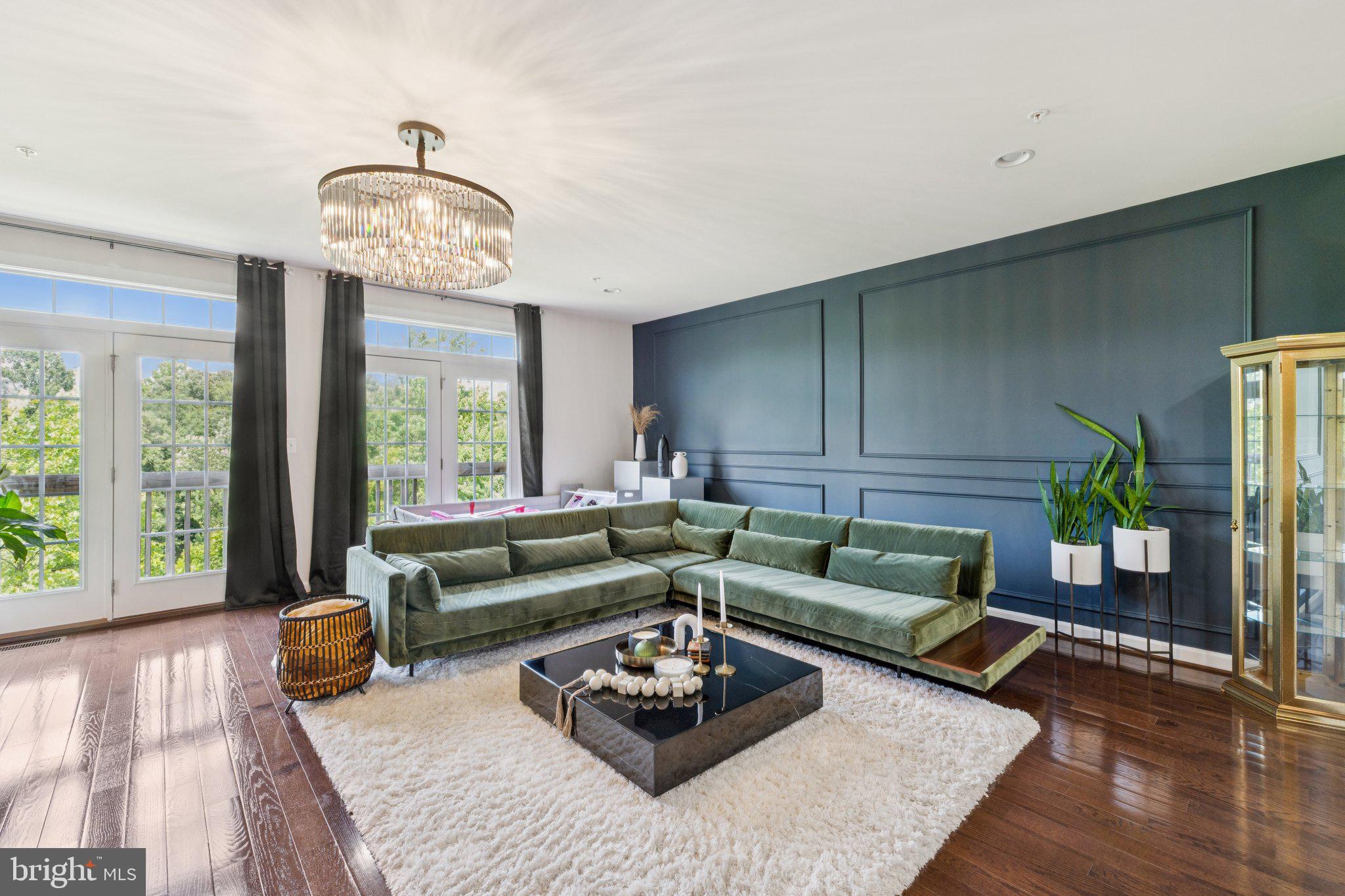 GREENBELT STATION - Residential