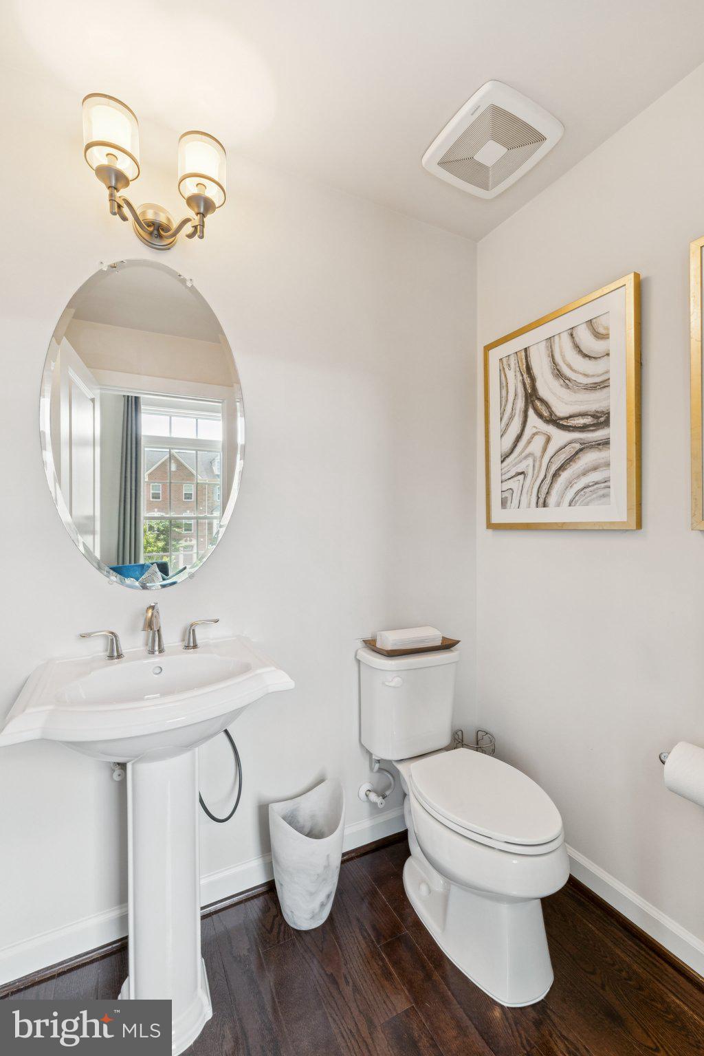 GREENBELT STATION - Residential