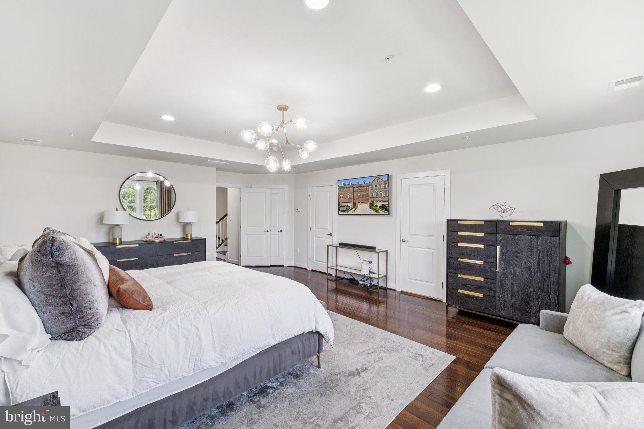 GREENBELT STATION - Residential