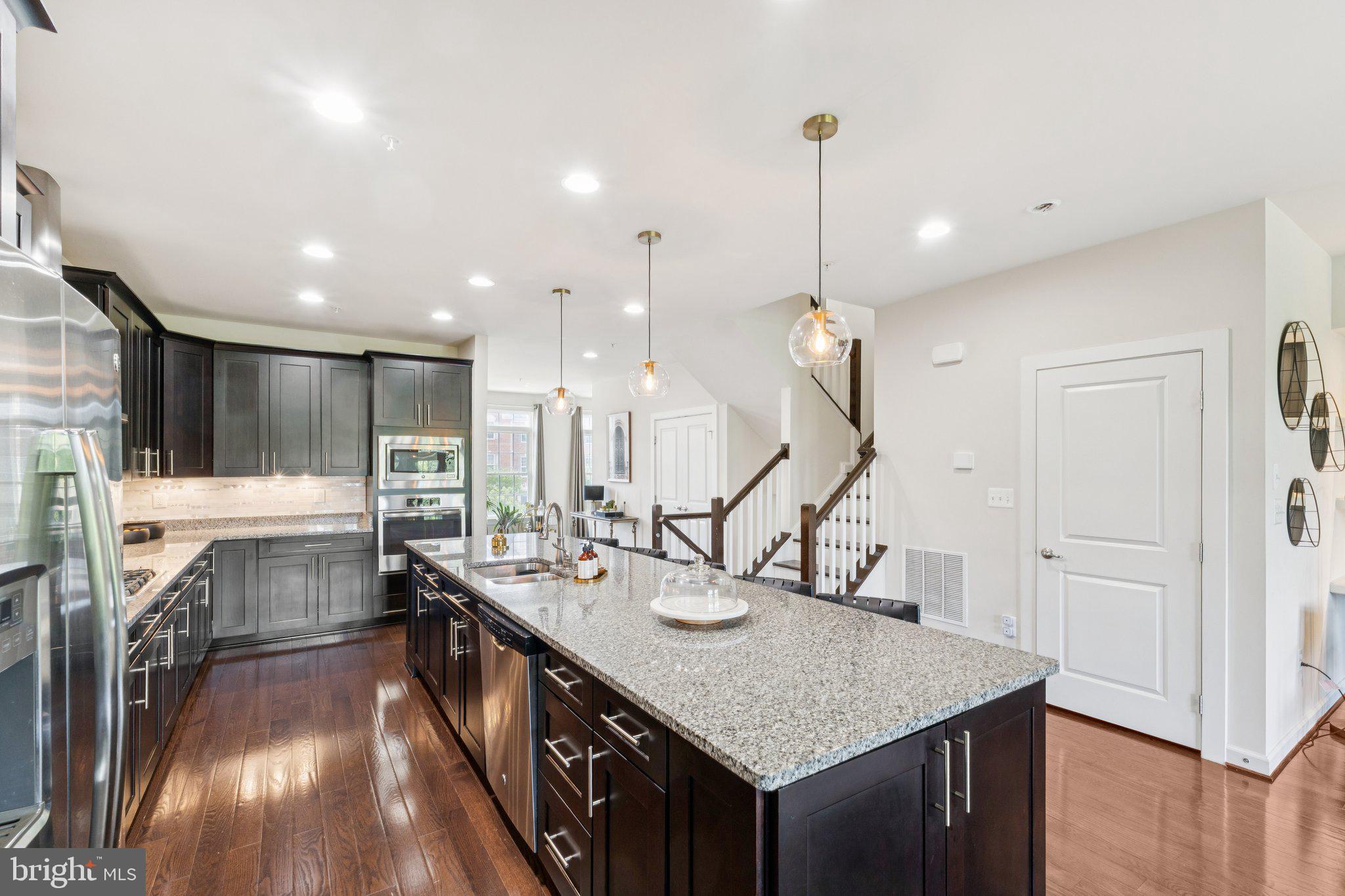 5445 STREAM BANK LANE