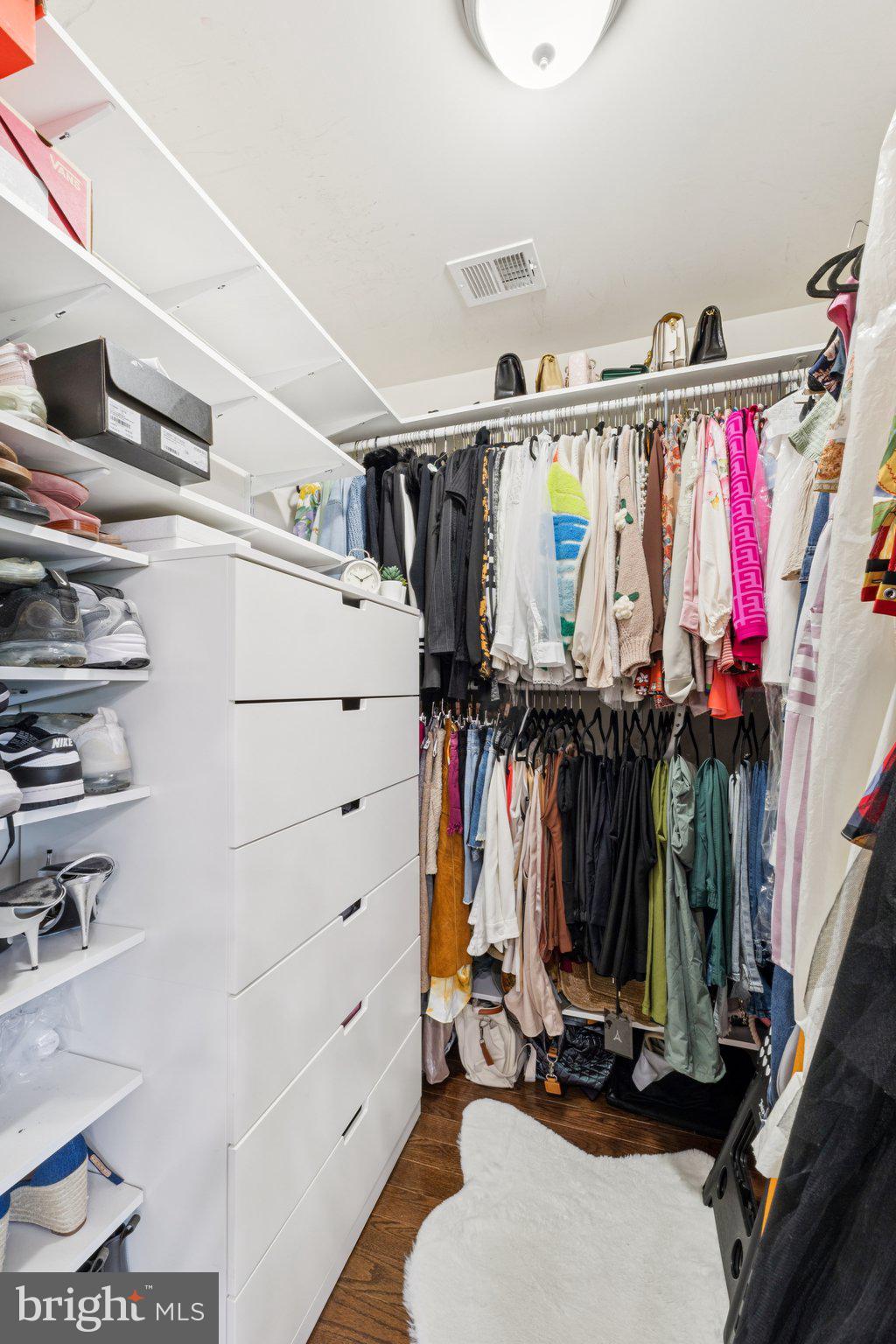 GREENBELT STATION - Residential