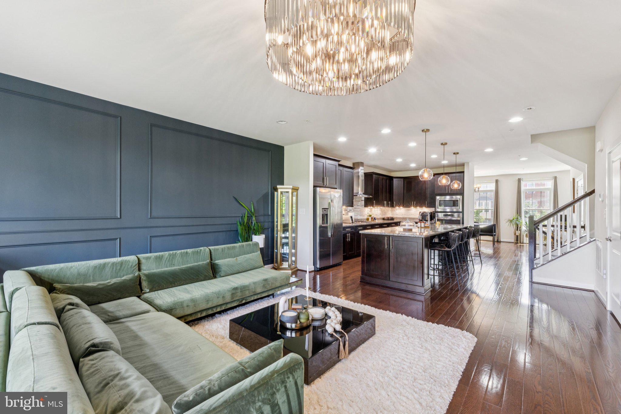 GREENBELT STATION - Residential