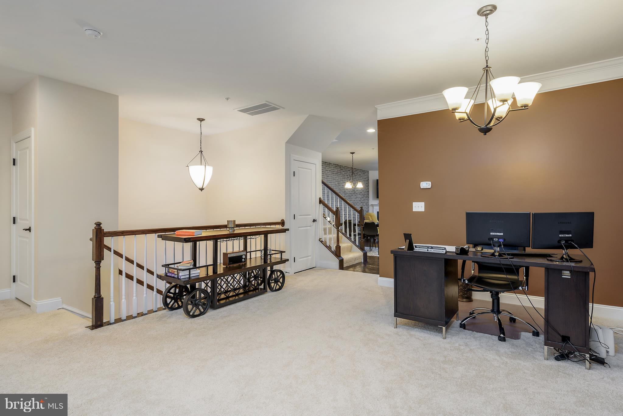 LOUDOUN CROSSING - Residential