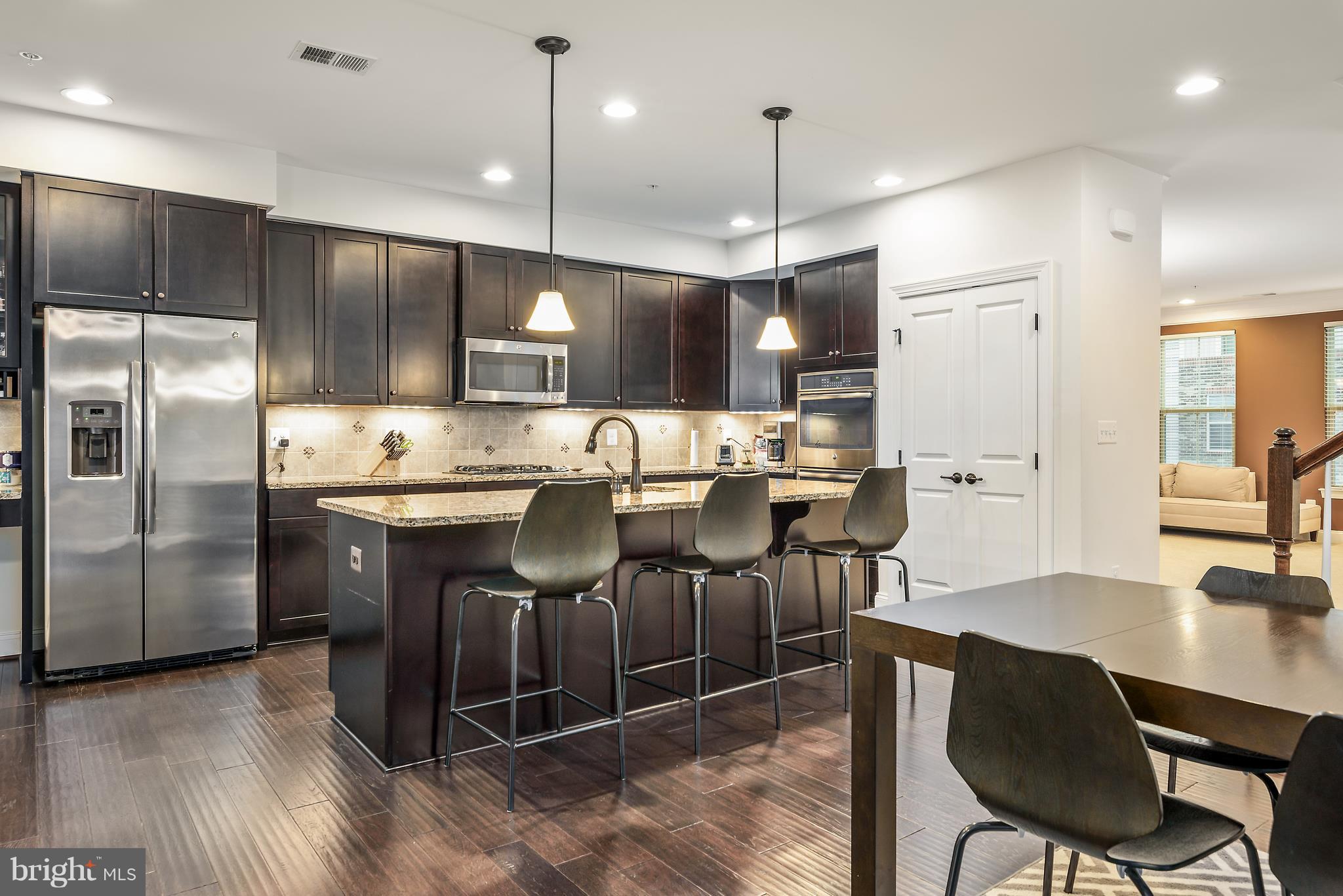 LOUDOUN CROSSING - Residential