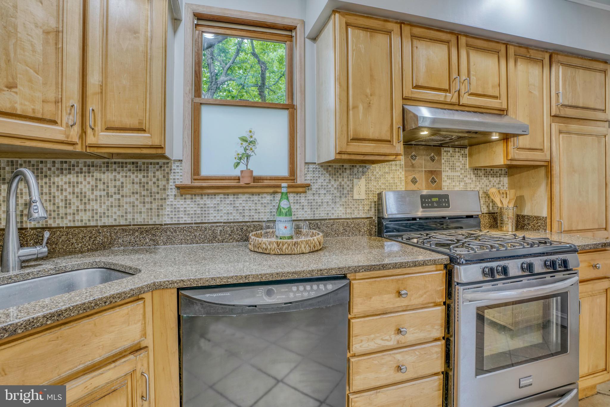 HAMILTON HEIGHTS - Residential