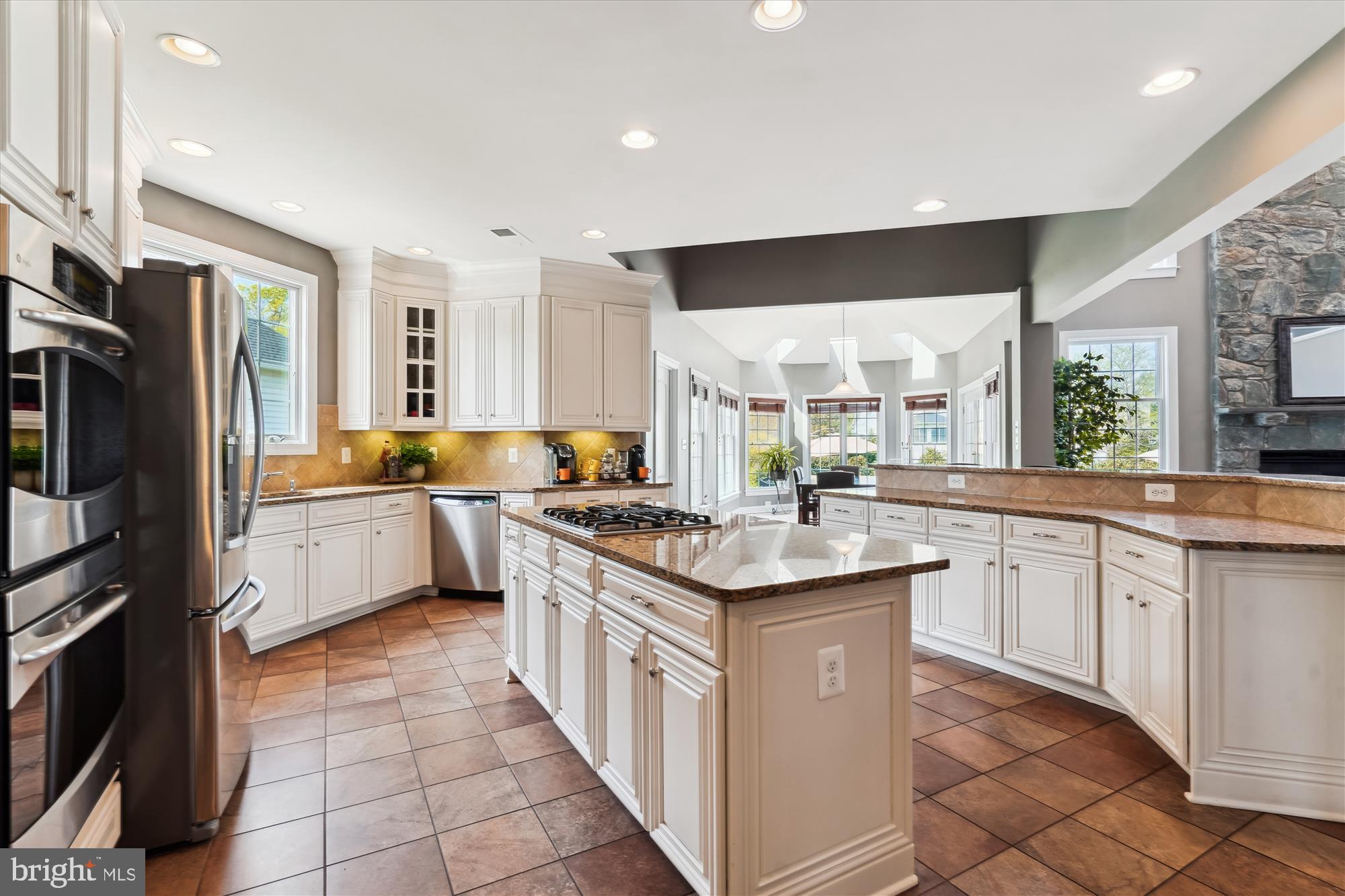 SOUTH RIDING - Residential