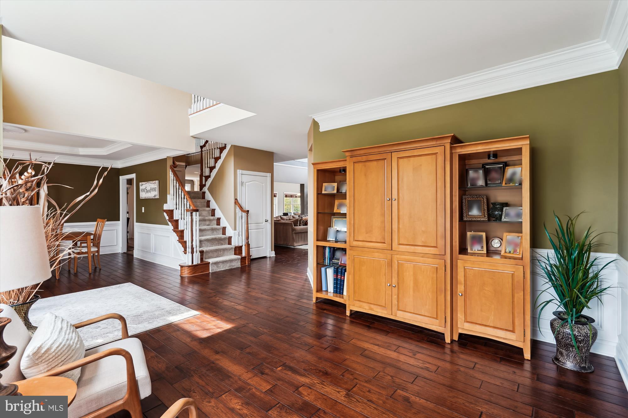 SOUTH RIDING - Residential