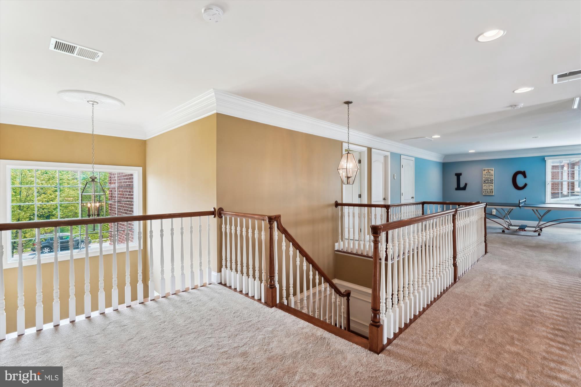 SOUTH RIDING - Residential