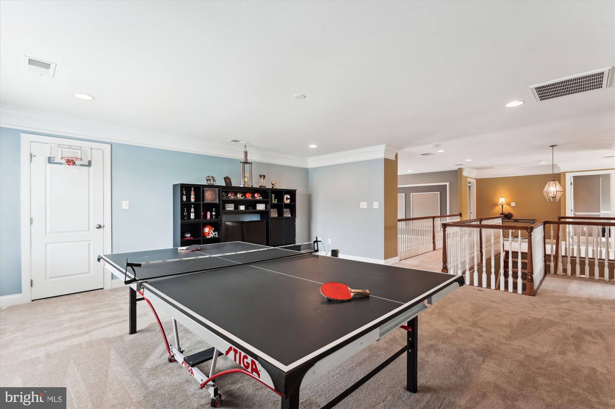 SOUTH RIDING - Residential