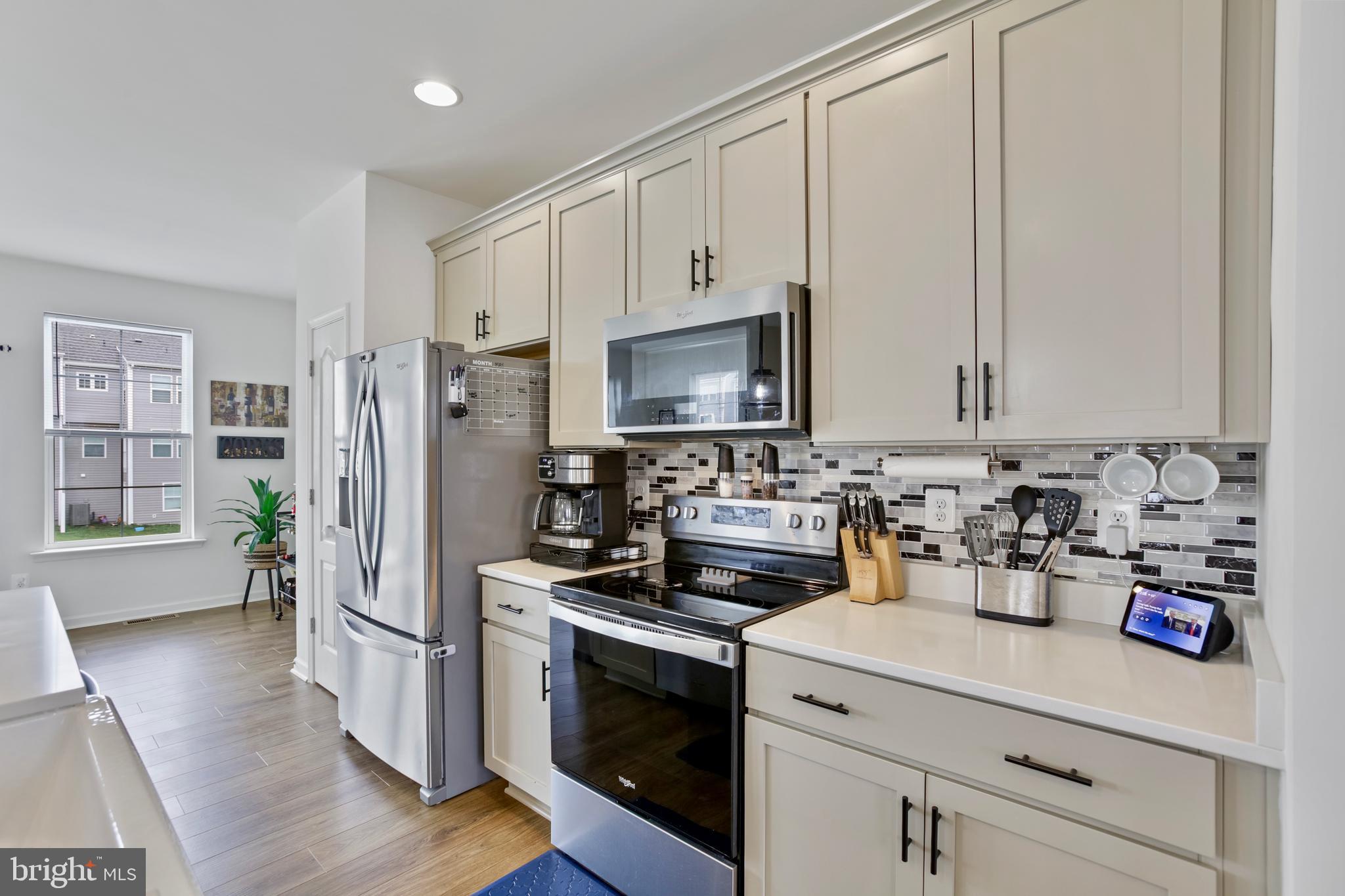 OVERLOOK AT RIVERSIDE TOWNHOMES - Residential