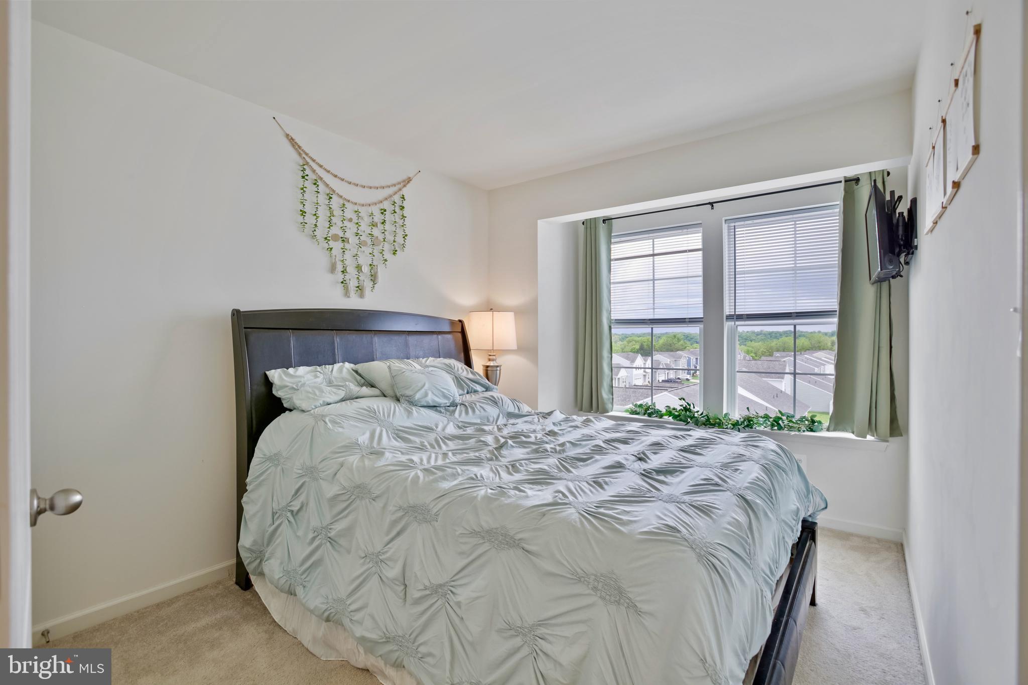 OVERLOOK AT RIVERSIDE TOWNHOMES - Residential