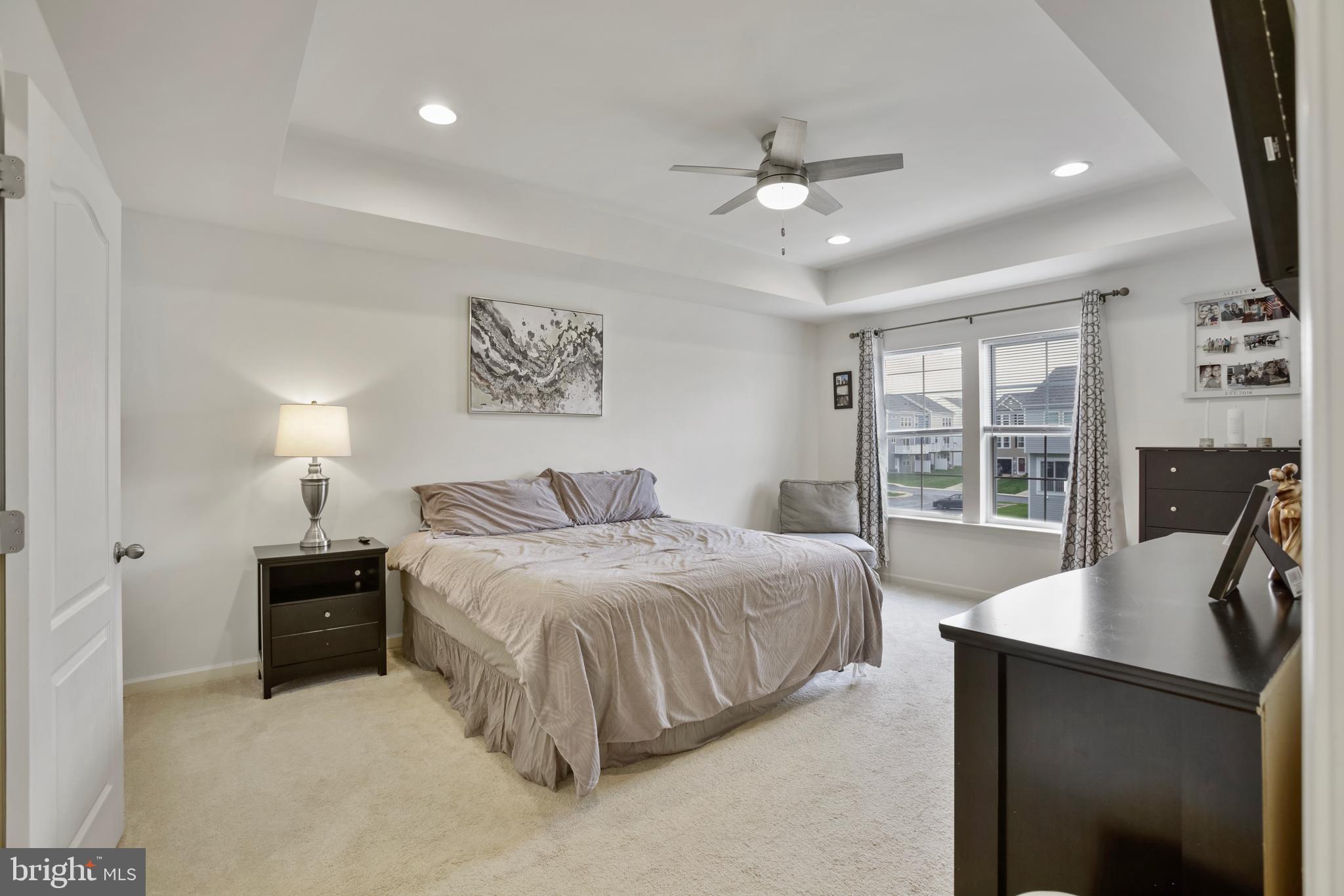 OVERLOOK AT RIVERSIDE TOWNHOMES - Residential