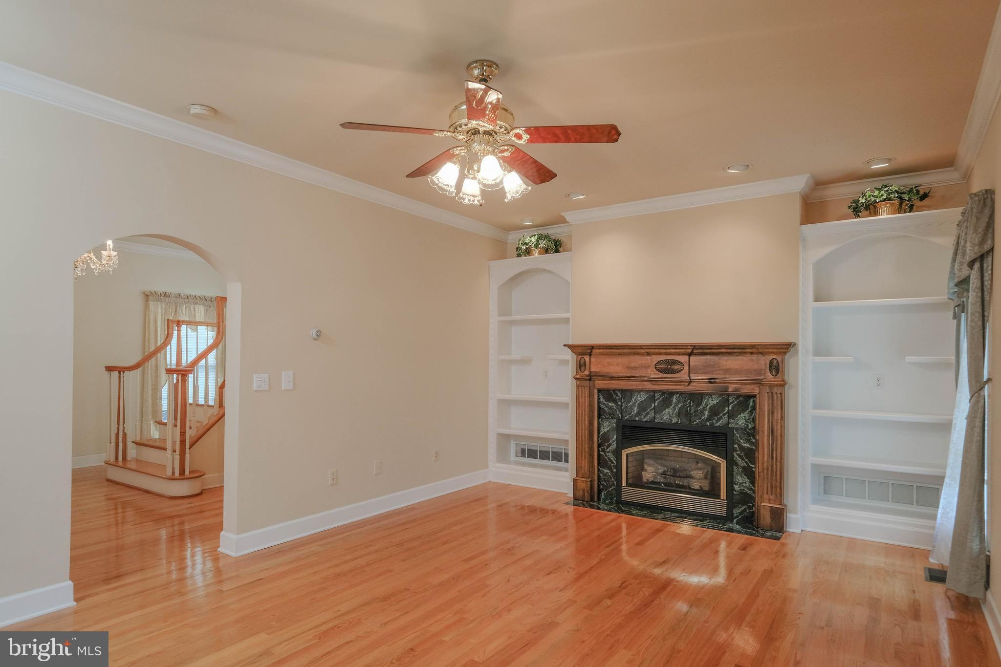 LOCUST HILL - Residential