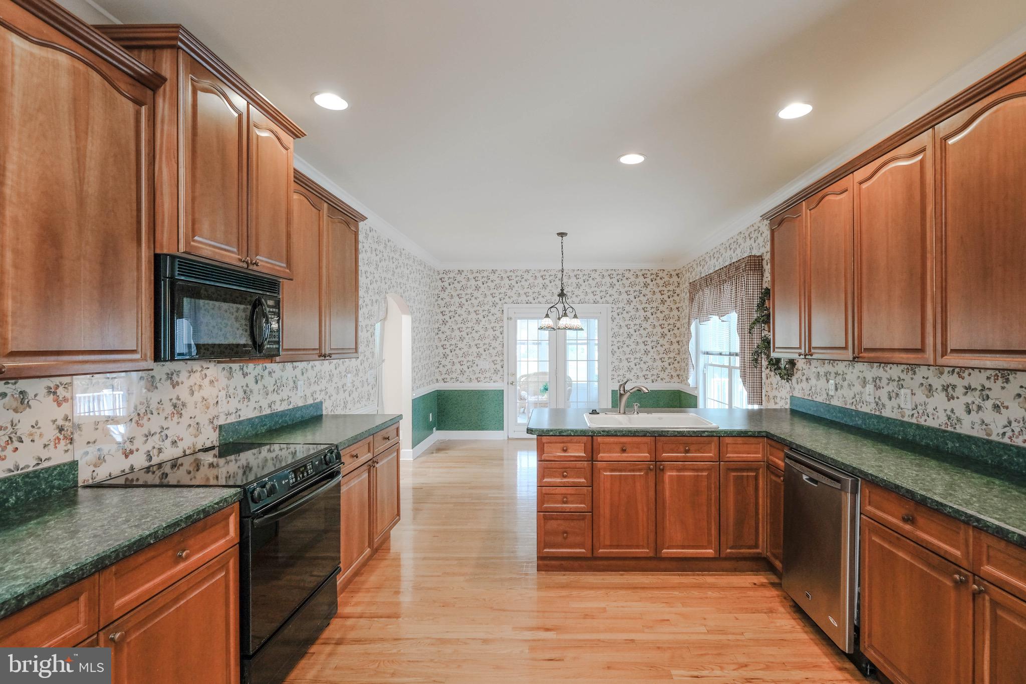 LOCUST HILL - Residential