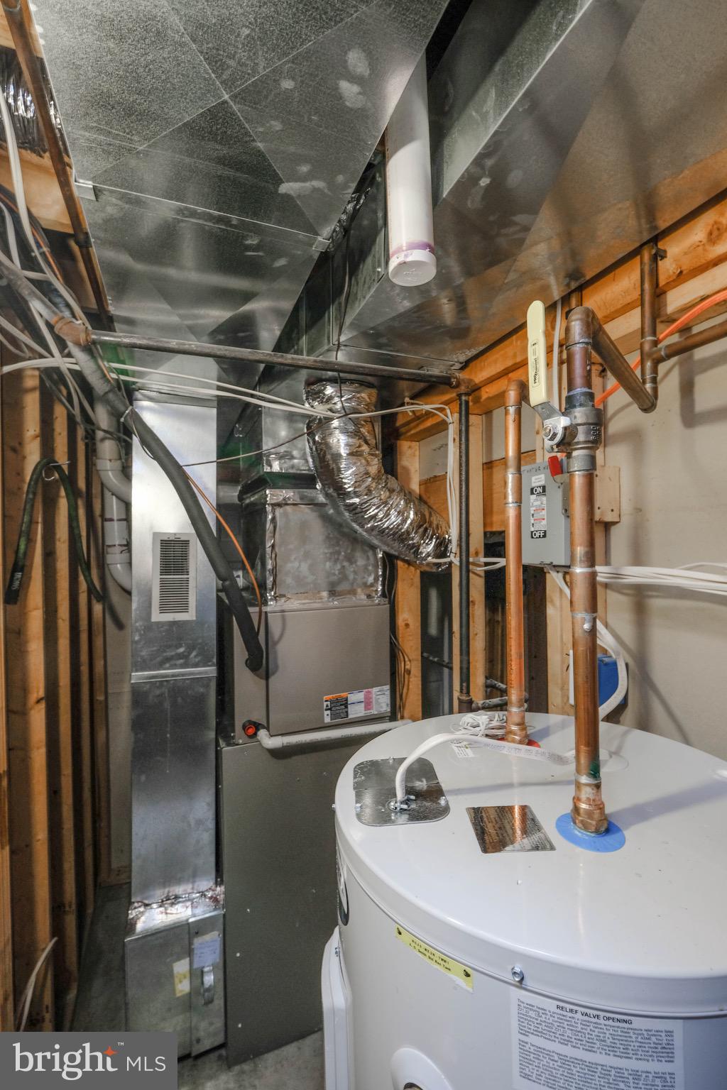 LOCUST HILL - Residential