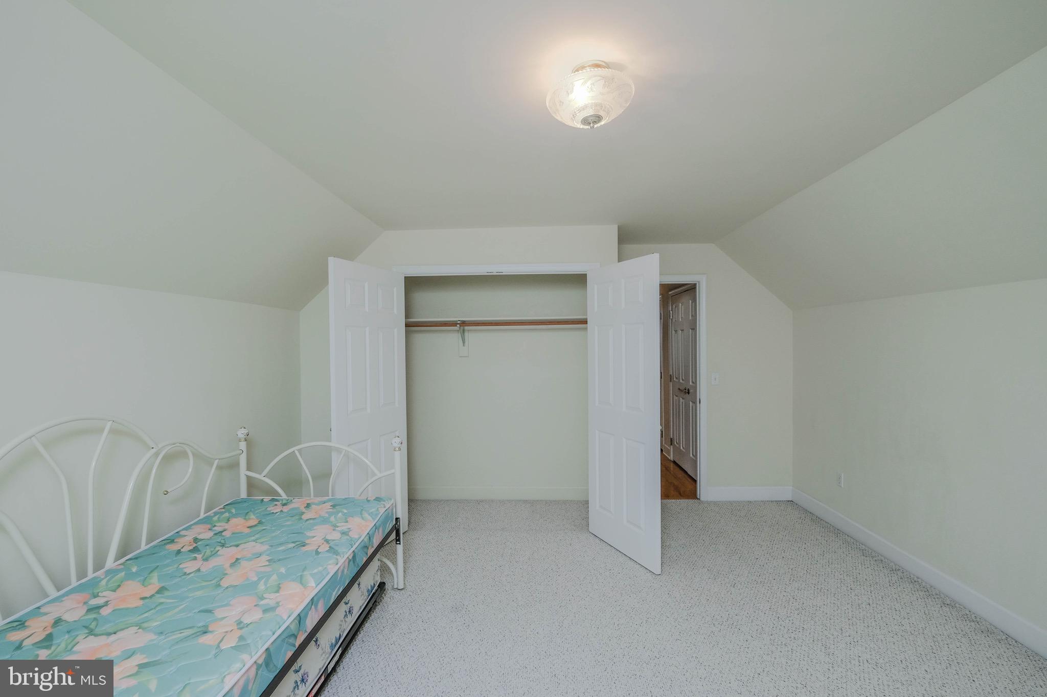 LOCUST HILL - Residential