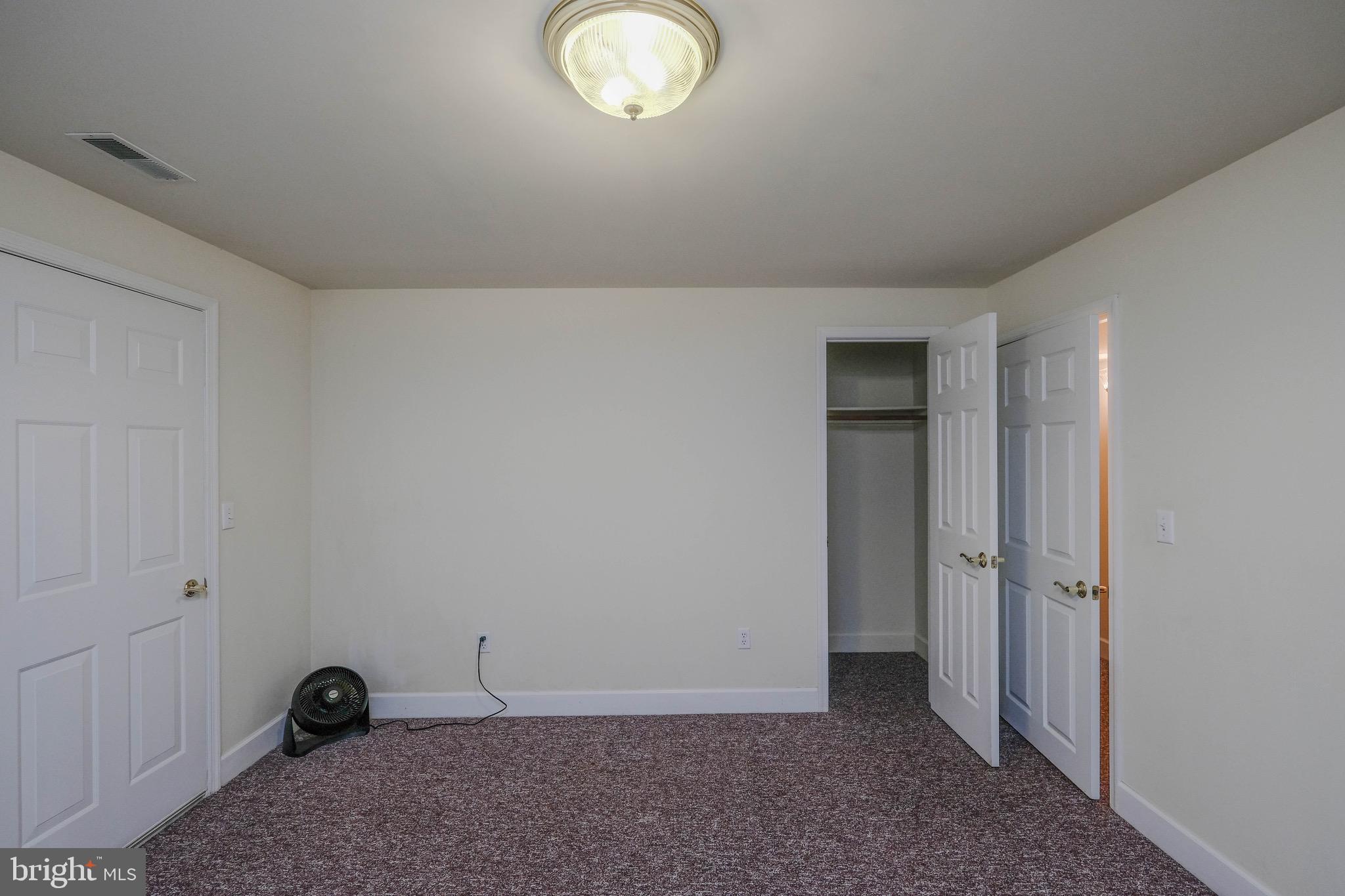 LOCUST HILL - Residential