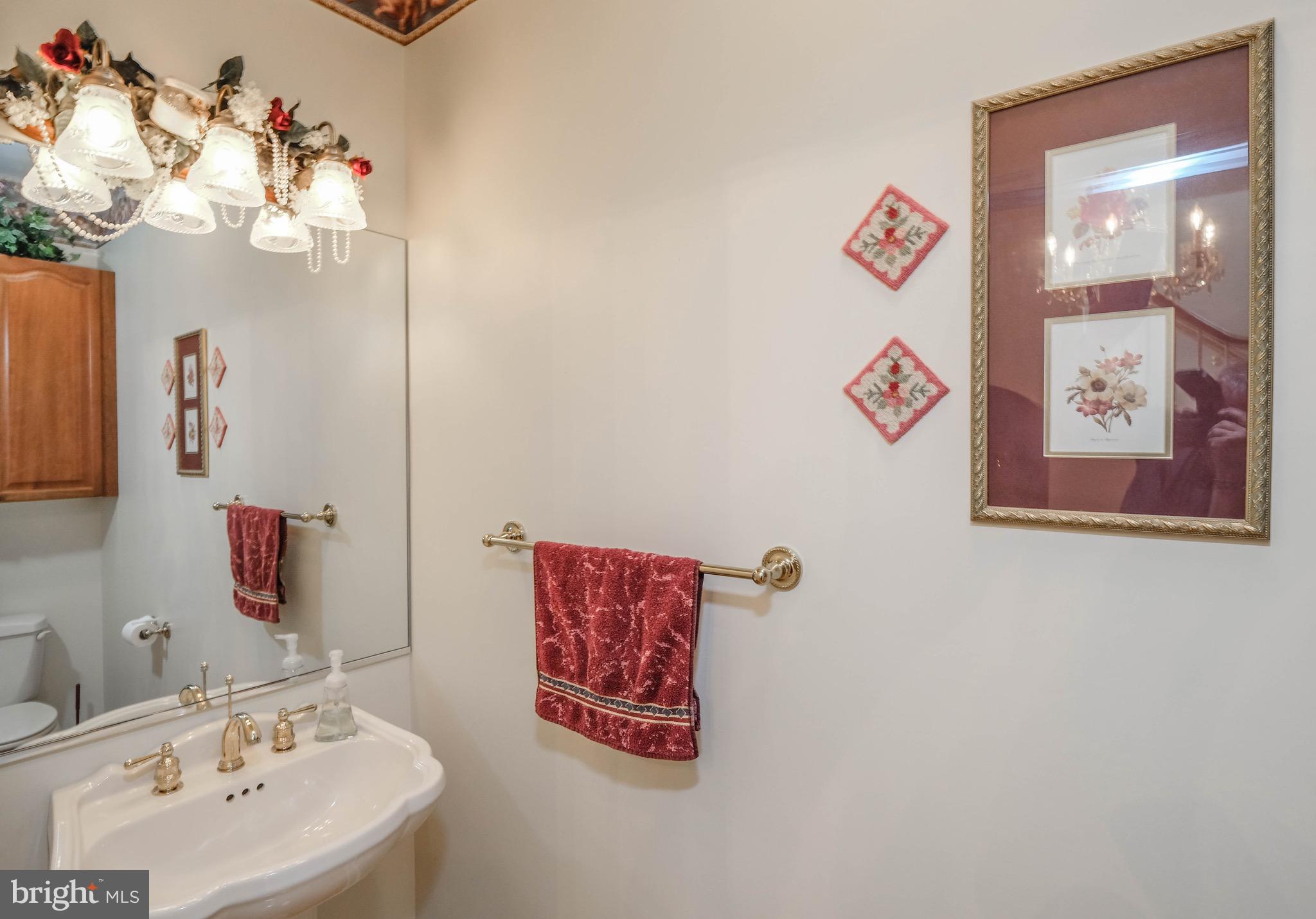 LOCUST HILL - Residential