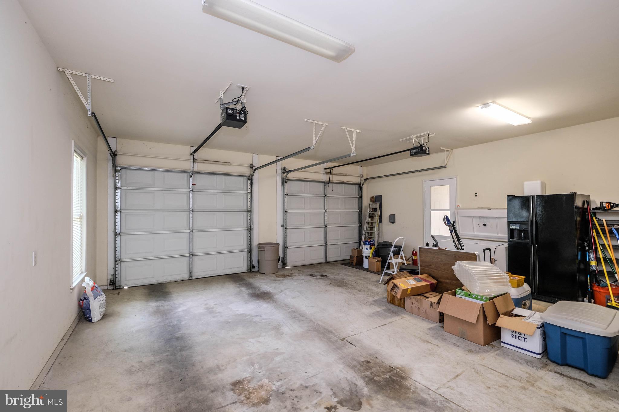 LOCUST HILL - Residential