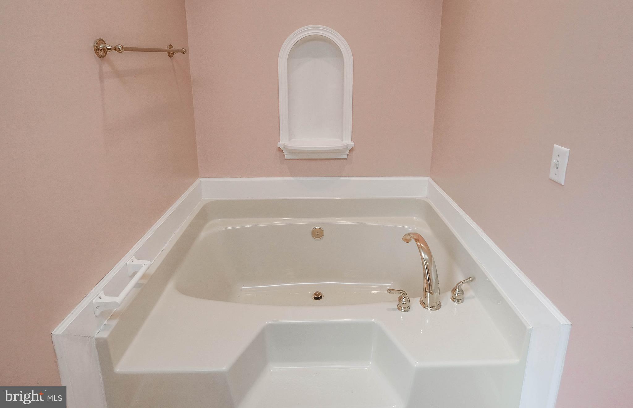 LOCUST HILL - Residential