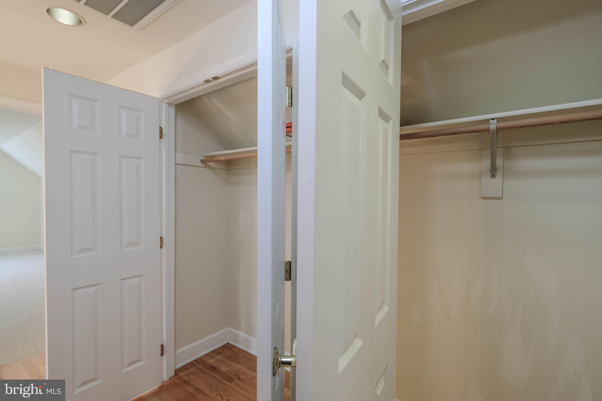 LOCUST HILL - Residential