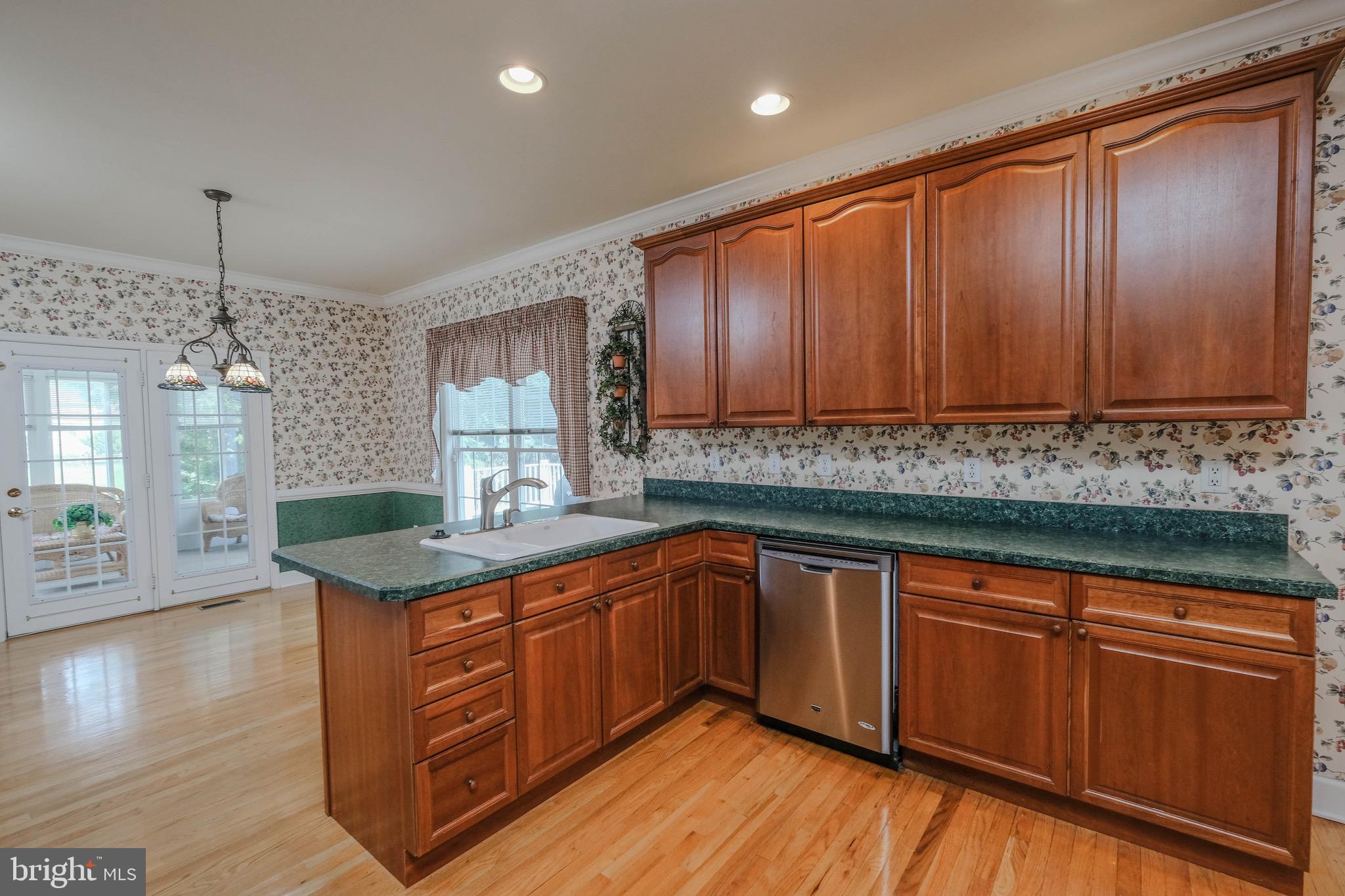 LOCUST HILL - Residential