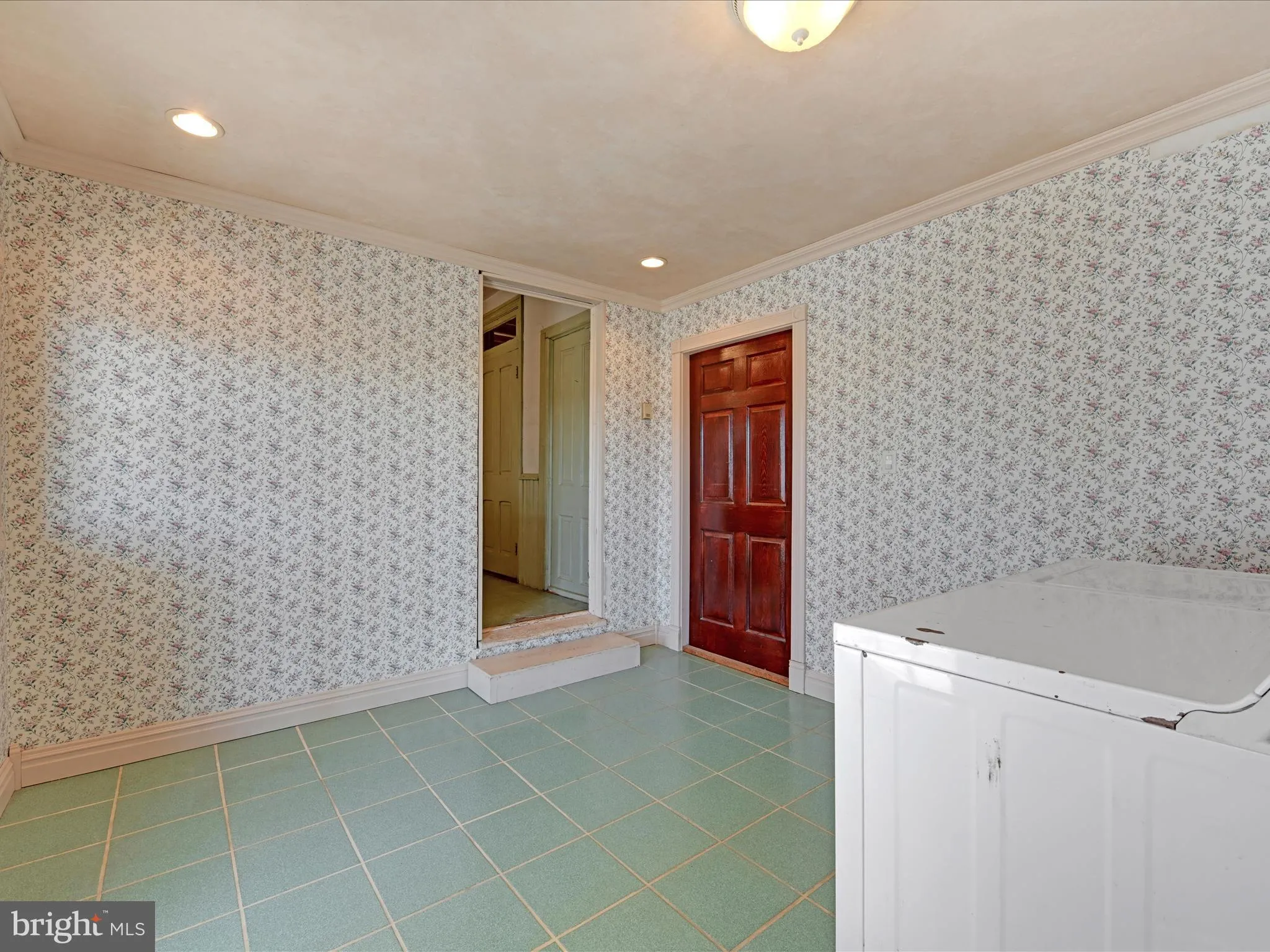 Hershey, Pennsylvania 17033, United States, 3 Bedrooms Bedrooms, ,2 BathroomsBathrooms,Residential,Pending,86420