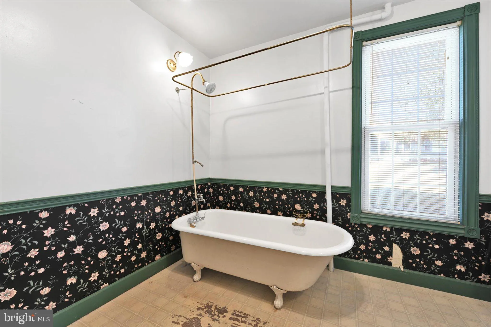 Hershey, Pennsylvania 17033, United States, 3 Bedrooms Bedrooms, ,2 BathroomsBathrooms,Residential,Pending,86420