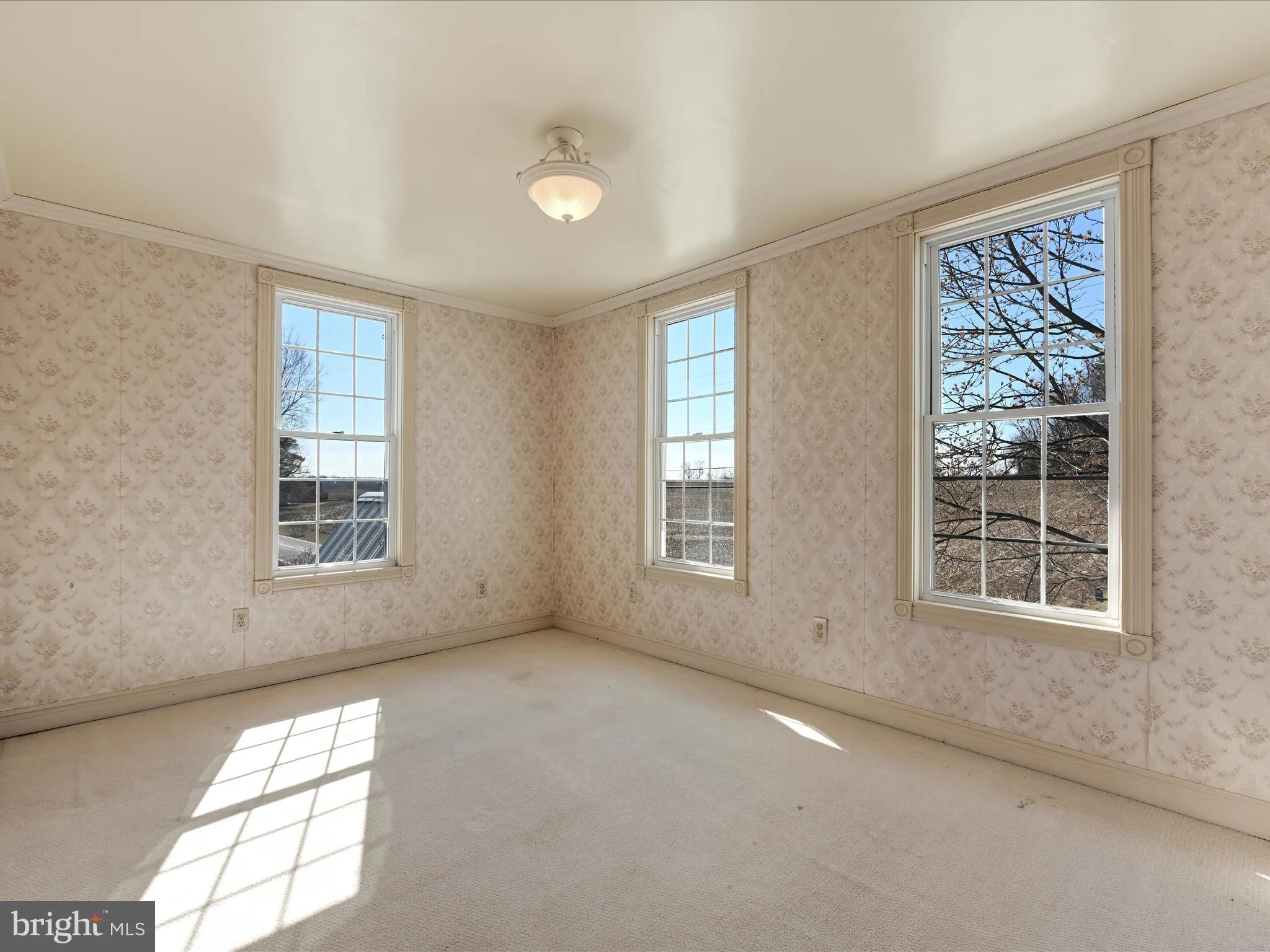 Hershey, Pennsylvania 17033, United States, 3 Bedrooms Bedrooms, ,2 BathroomsBathrooms,Residential,Pending,86420