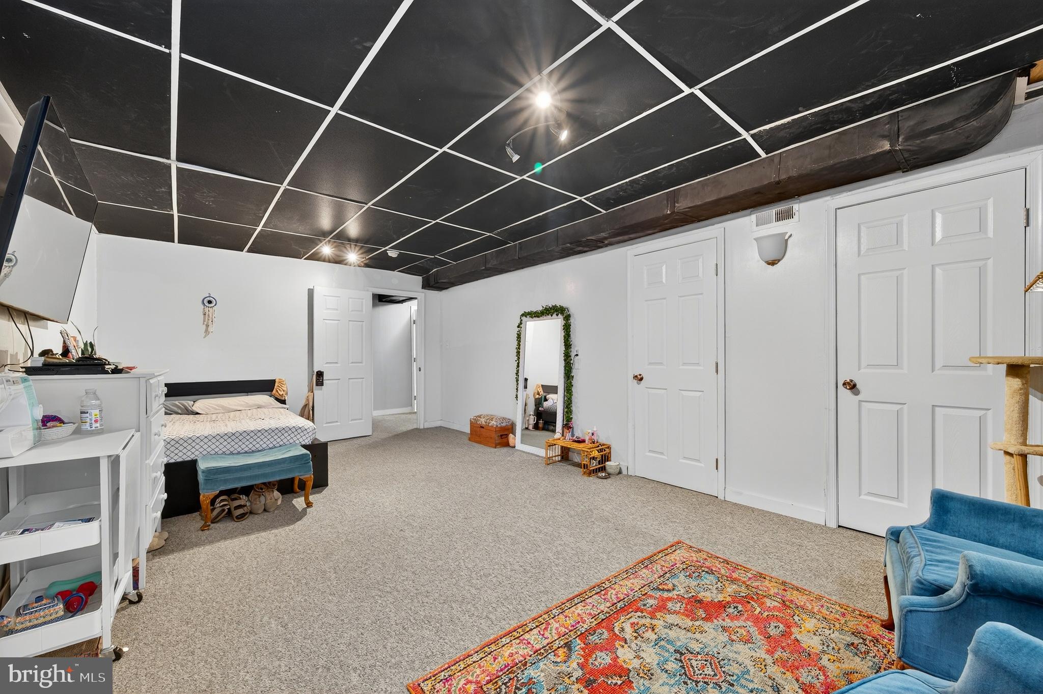 MEADOWS EDGE - Residential