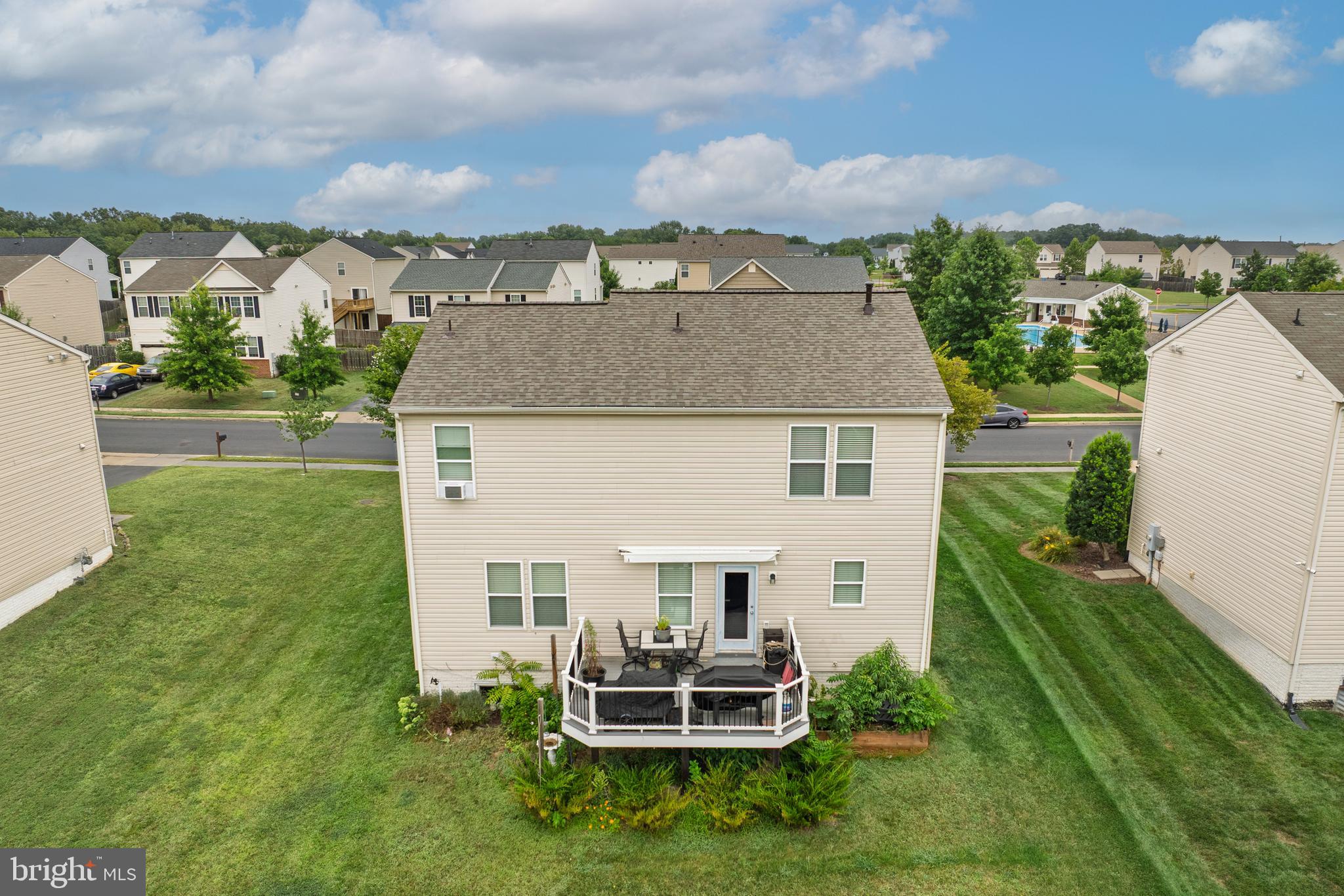 MEADOWS EDGE - Residential