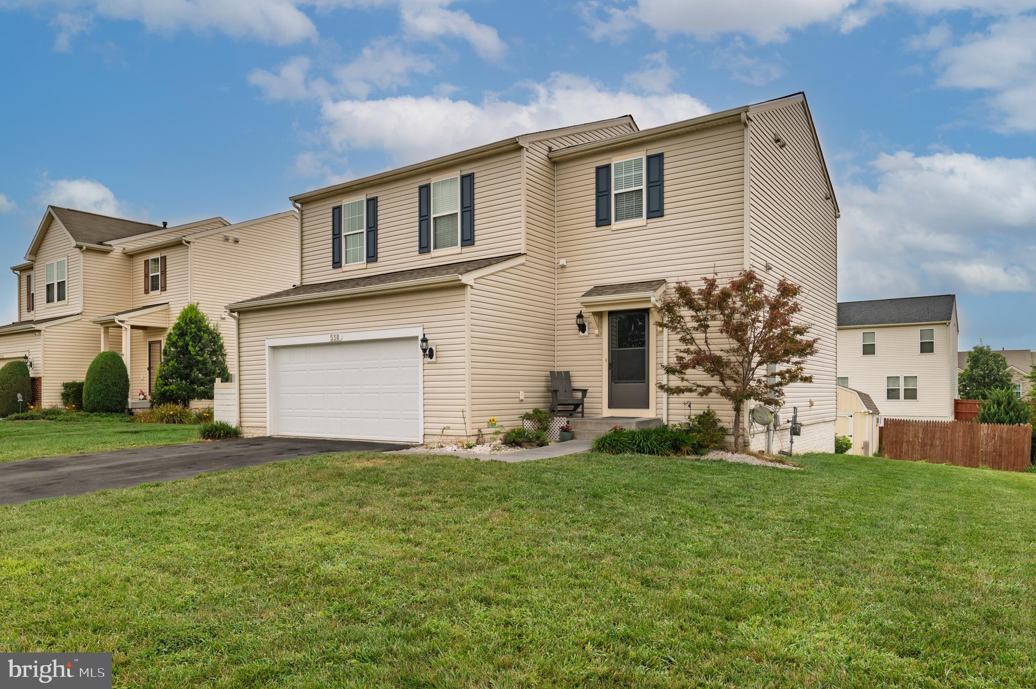 MEADOWS EDGE - Residential