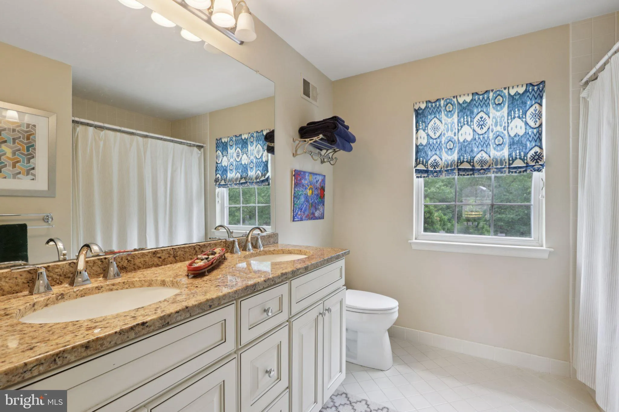 Hatboro, Pennsylvania 19040, United States, 4 Bedrooms Bedrooms, ,4 BathroomsBathrooms,Residential,Contingent,207981