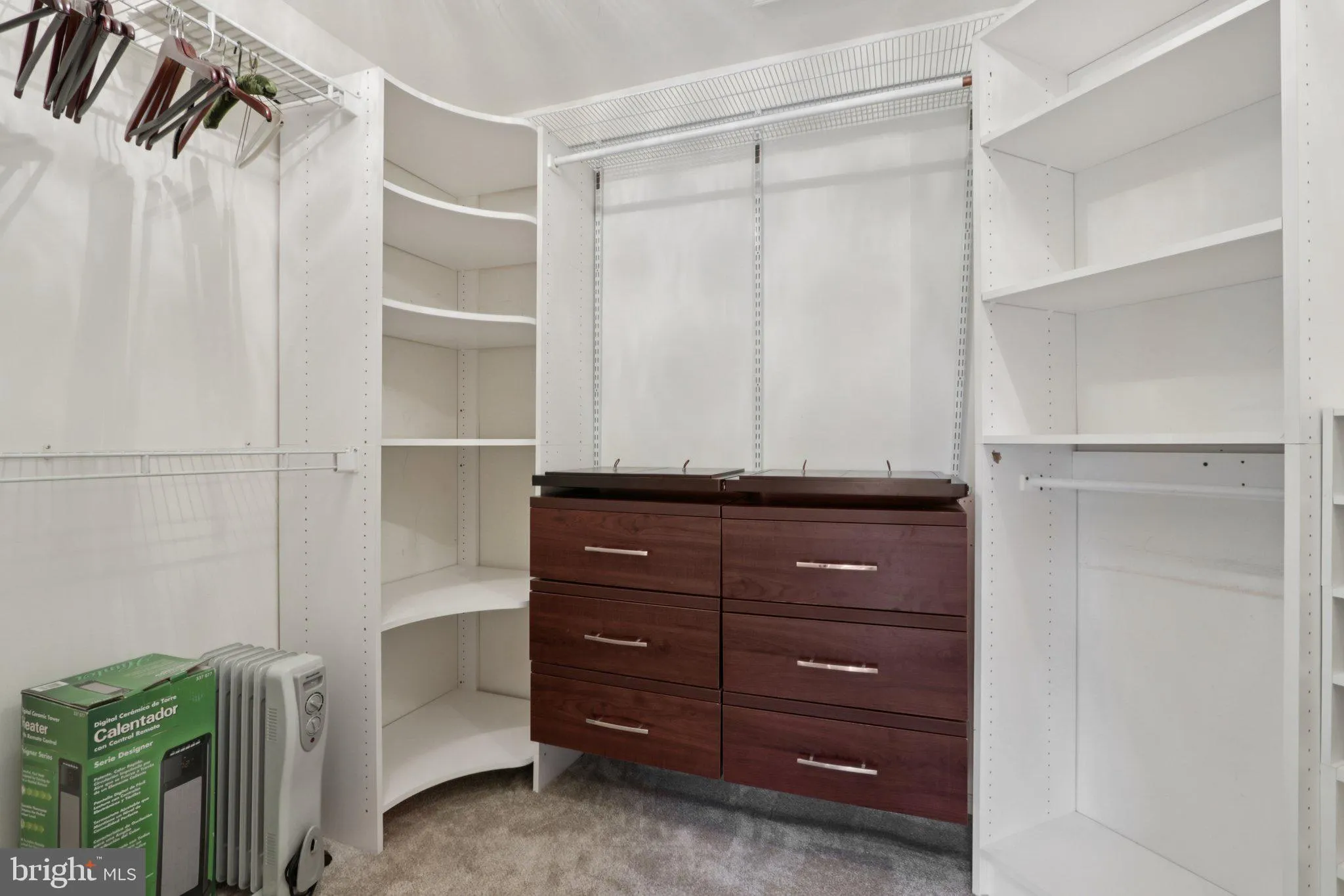 Hatboro, Pennsylvania 19040, United States, 4 Bedrooms Bedrooms, ,4 BathroomsBathrooms,Residential,Contingent,207981