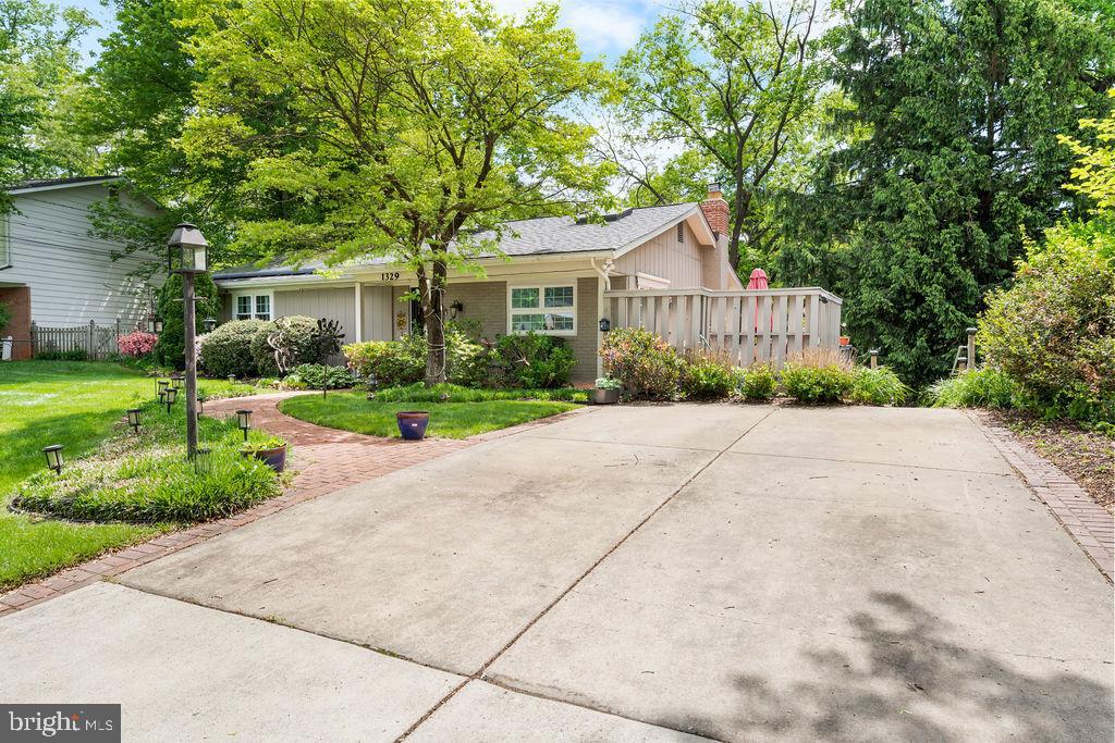 1329 GRESHAM ROAD