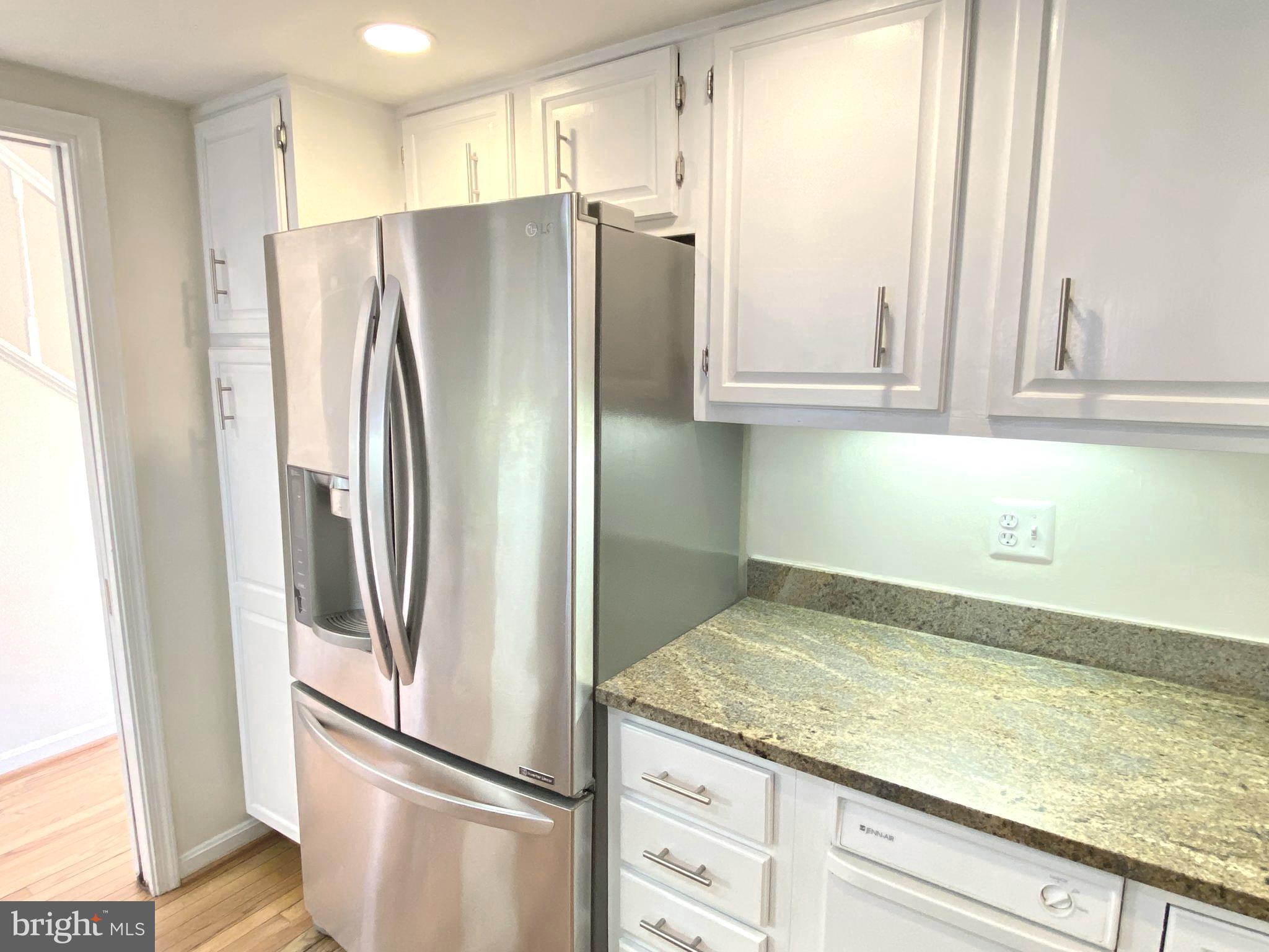 WASHINGTON SQUARE - Residential Lease