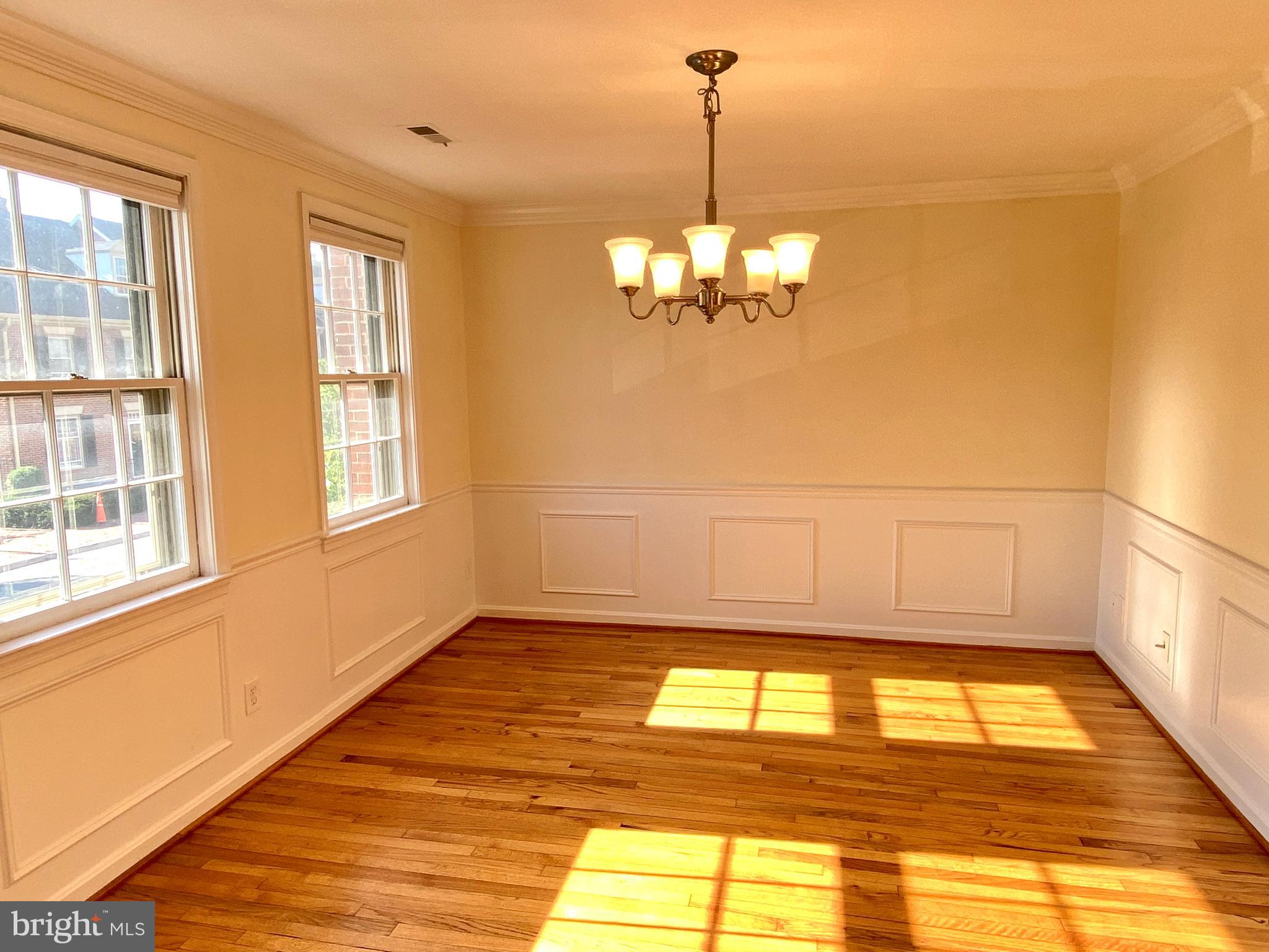 WASHINGTON SQUARE - Residential Lease