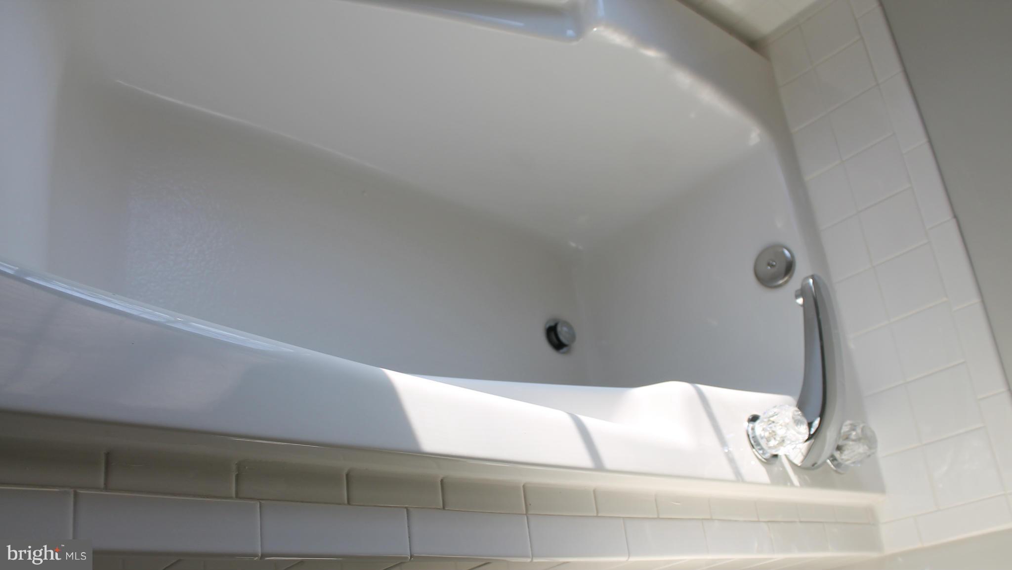 FALCON CREST - Residential Lease