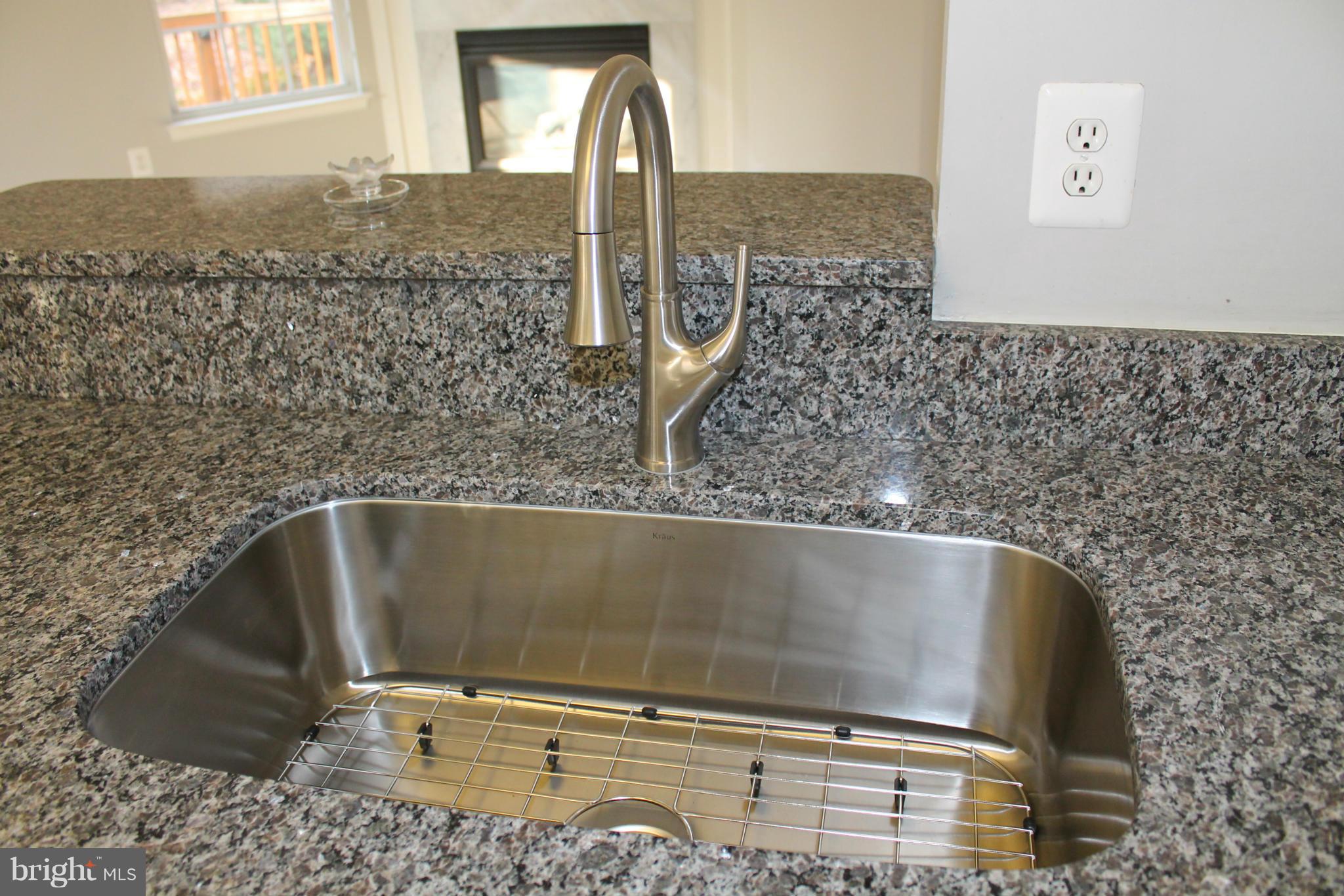 FALCON CREST - Residential Lease