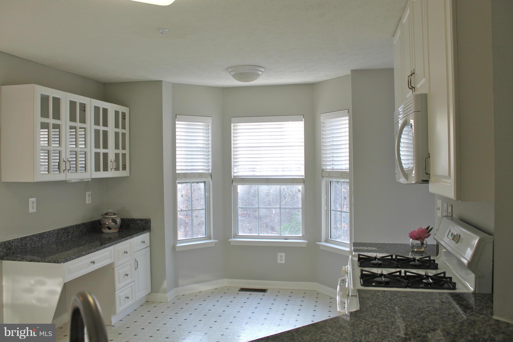 FALCON CREST - Residential Lease