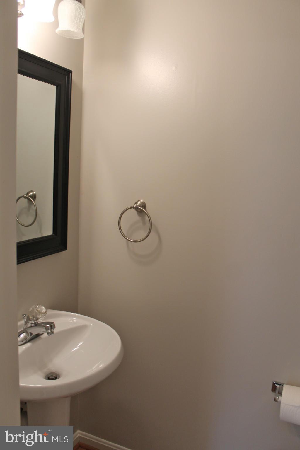 FALCON CREST - Residential Lease