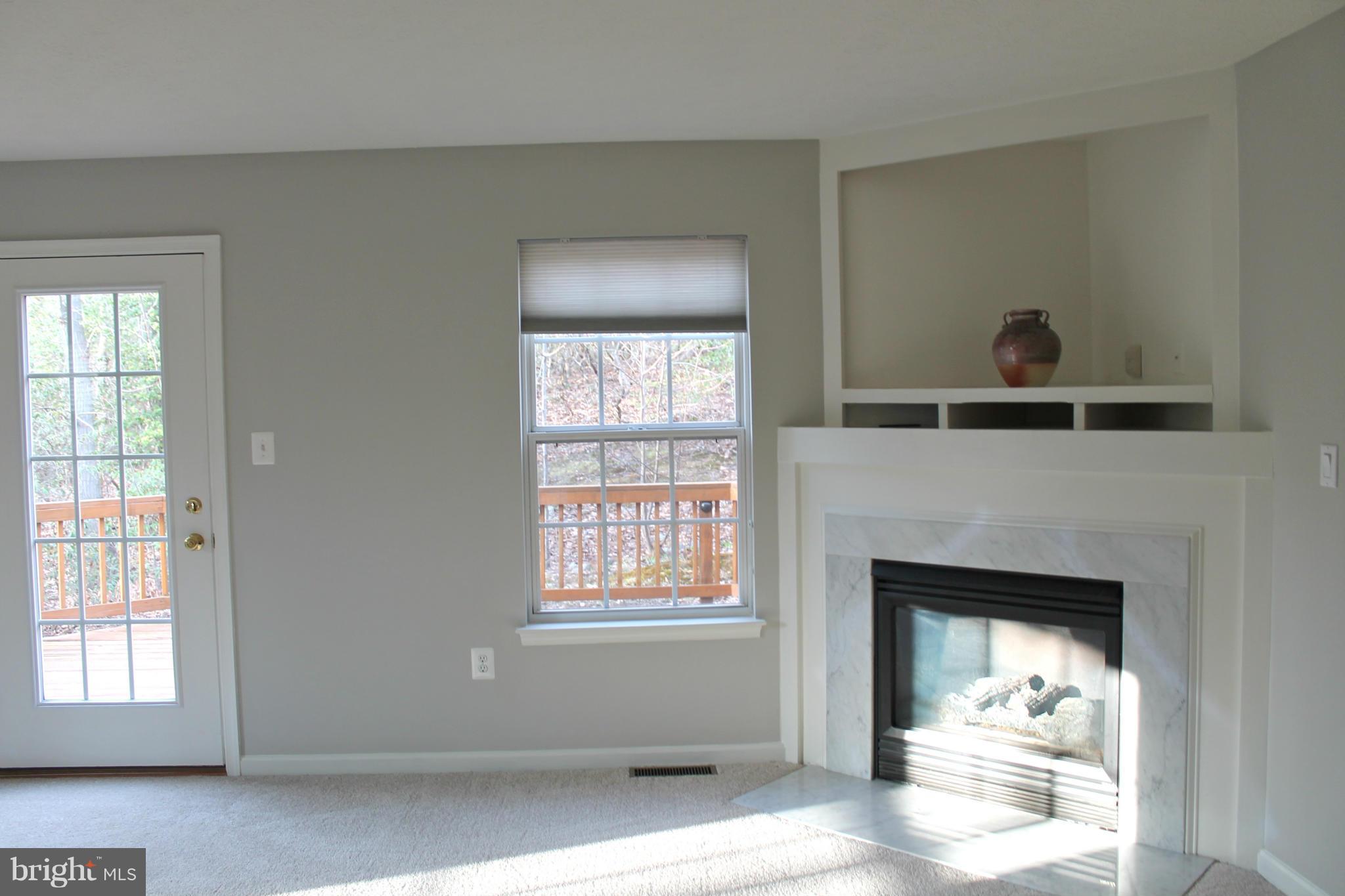 FALCON CREST - Residential Lease