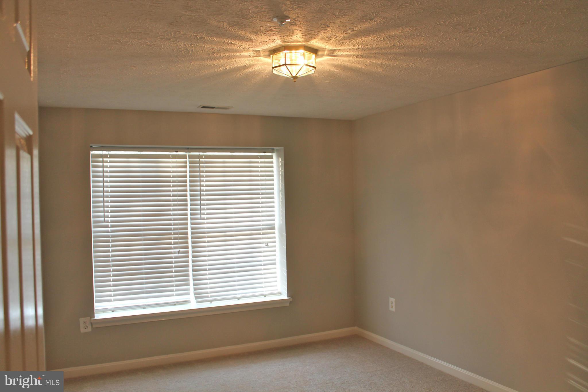 FALCON CREST - Residential Lease