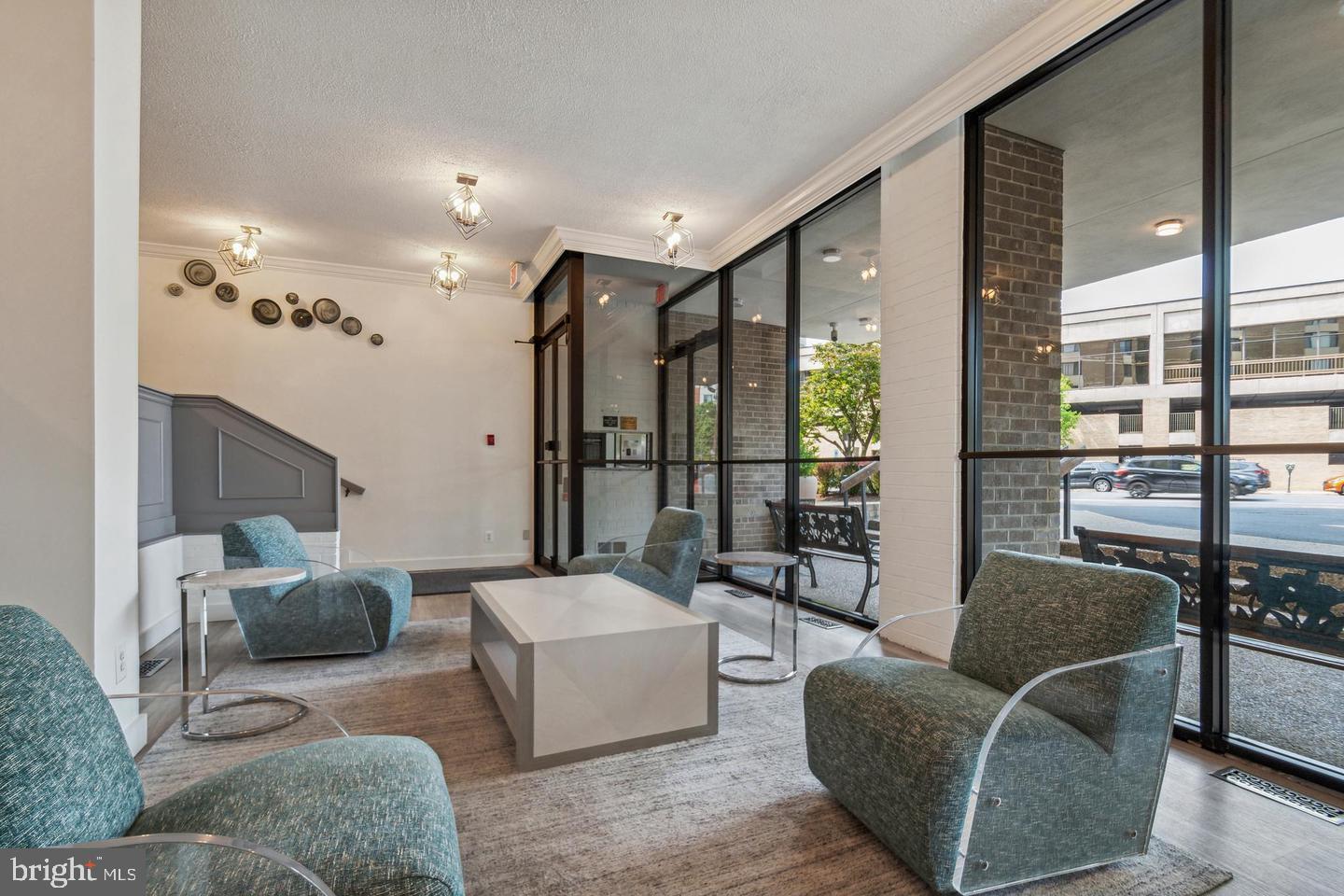 AMERICANA CENTRE - Residential