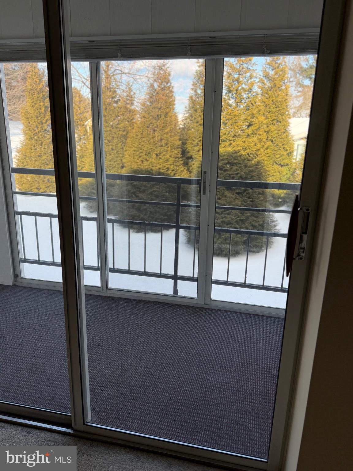 LEISURE WORLD - Residential