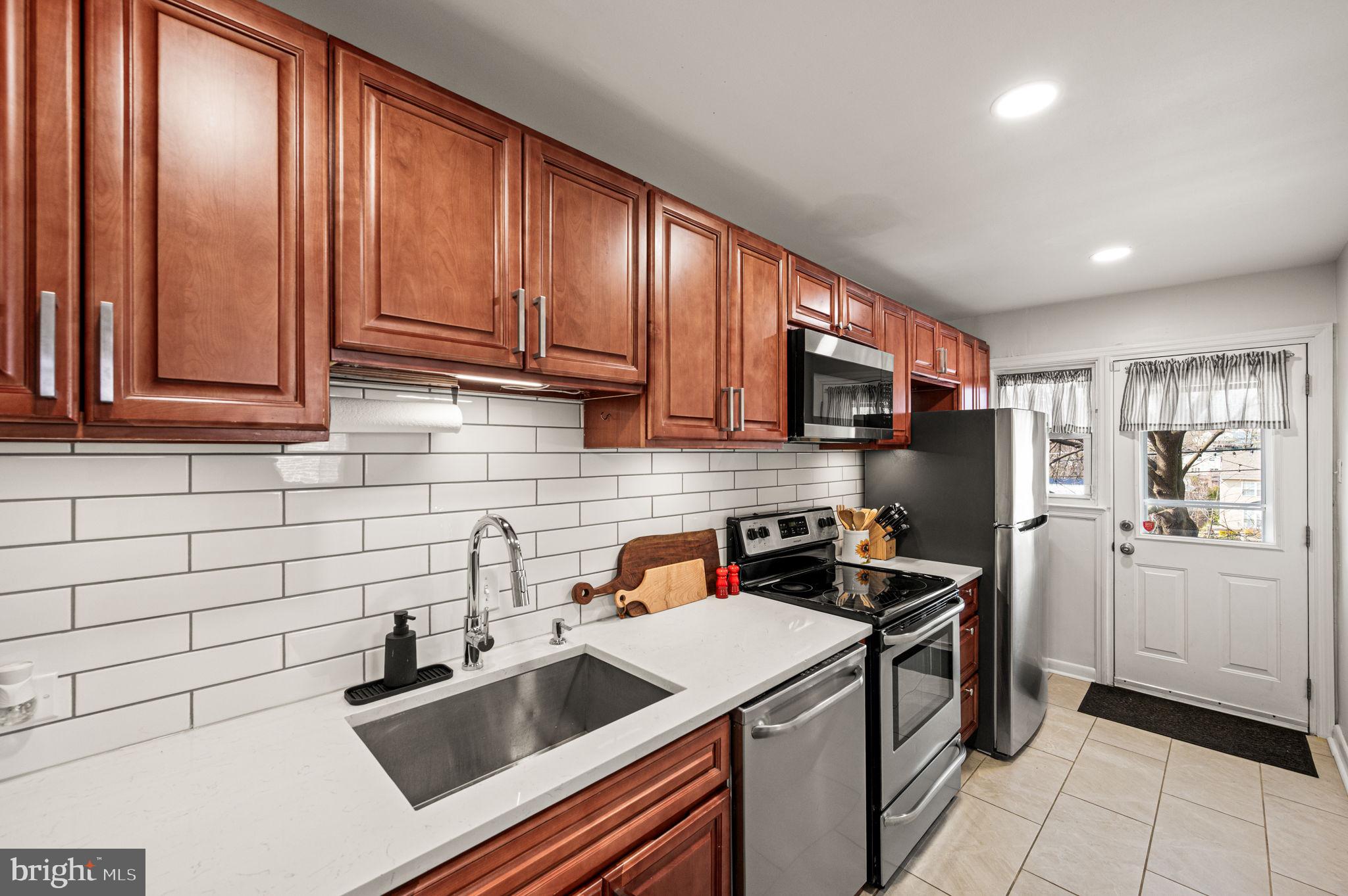 BURHOLME - Residential