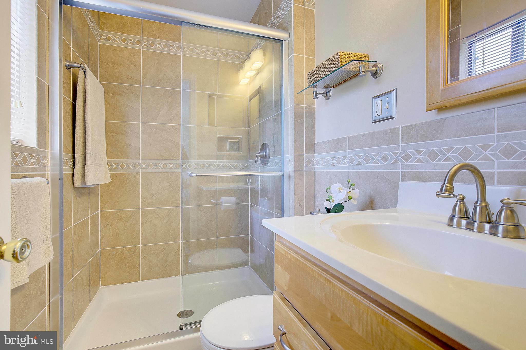 GLENN DALE ESTATES - Residential