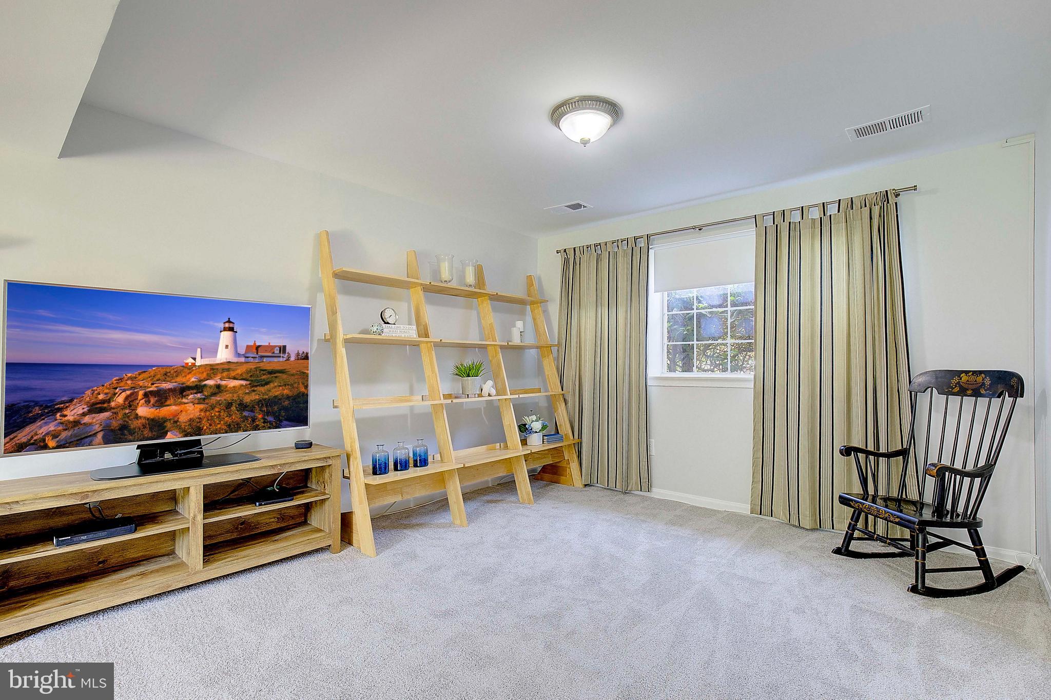 GLENN DALE ESTATES - Residential